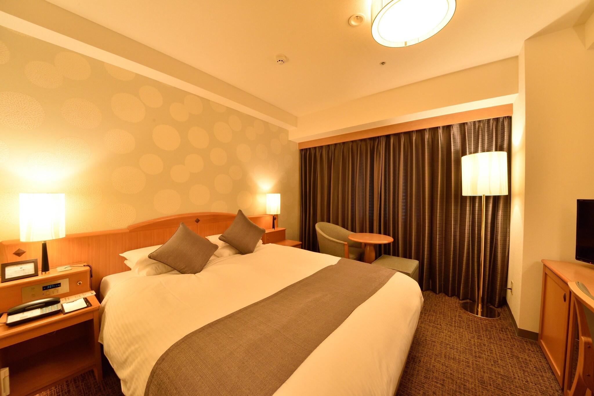 Double Queen Bed Non Smoking