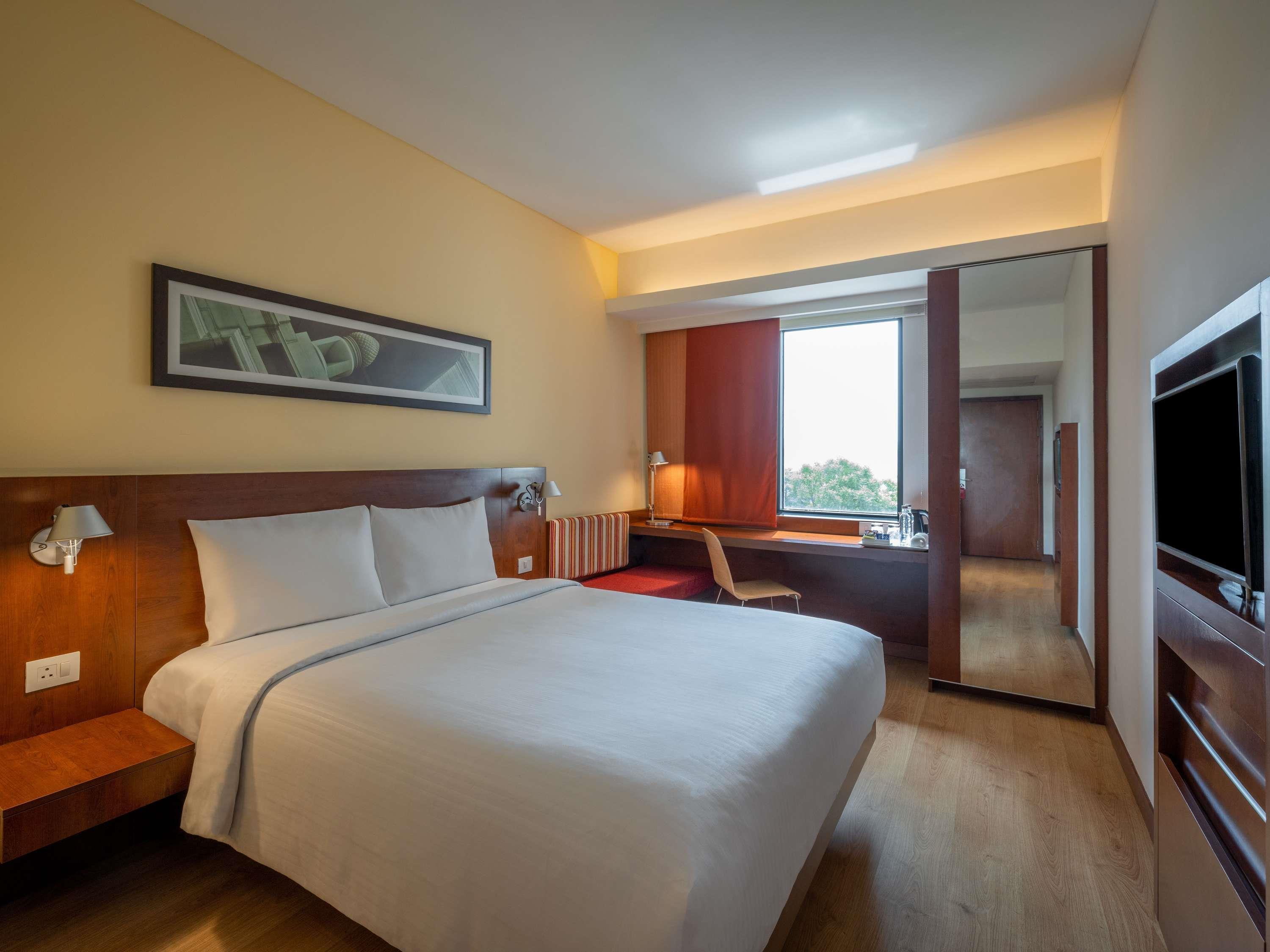Double Deluxe Queen Bed