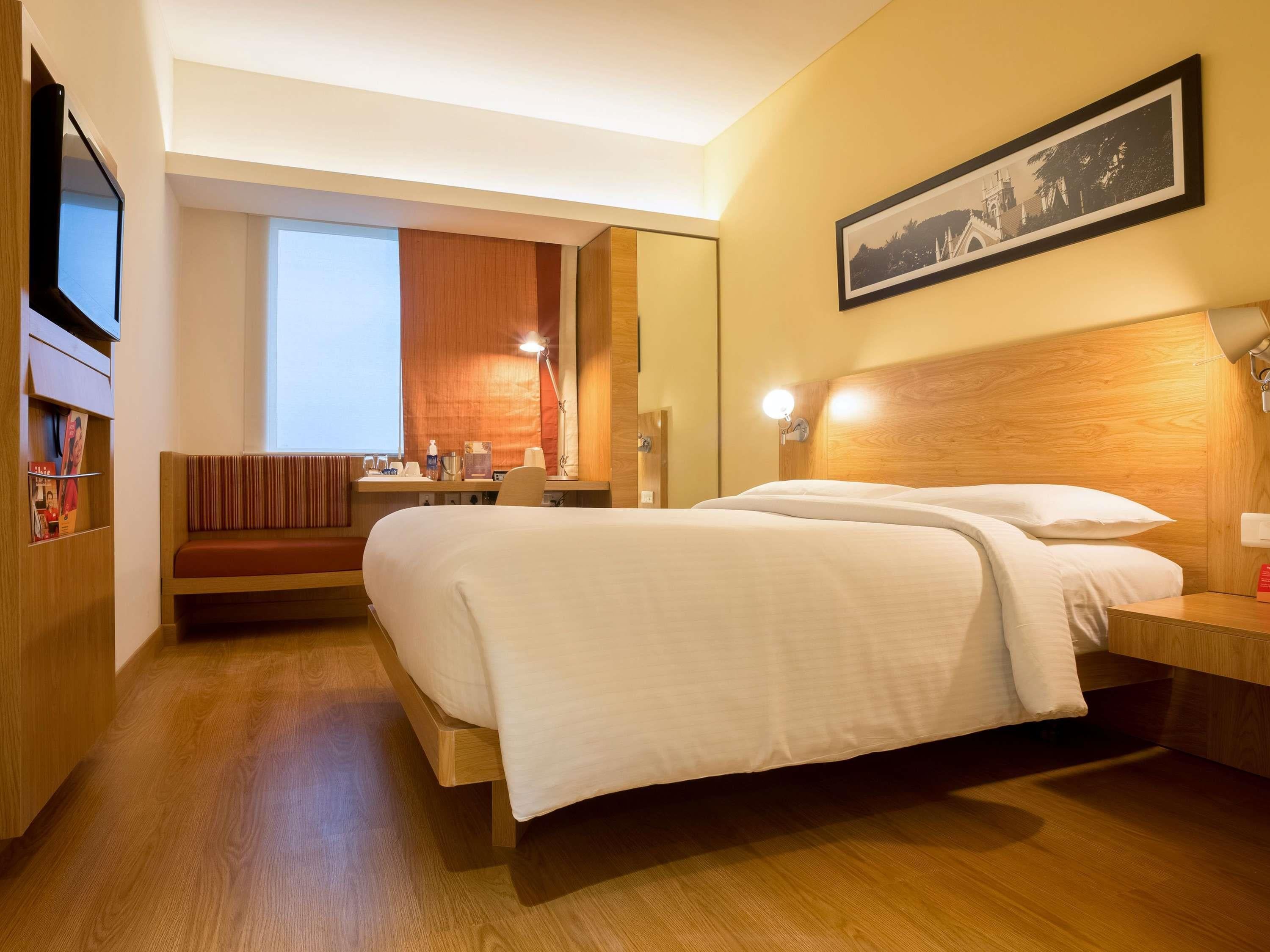 Double Superior Queen Bed