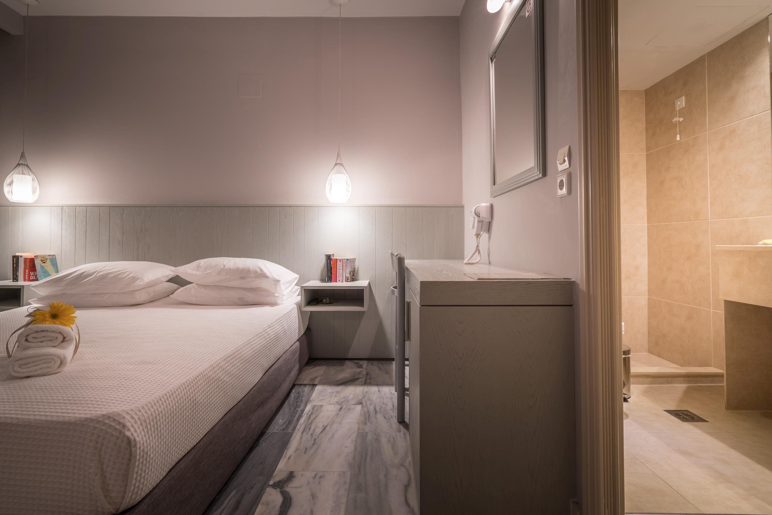 Double or Twin Standard