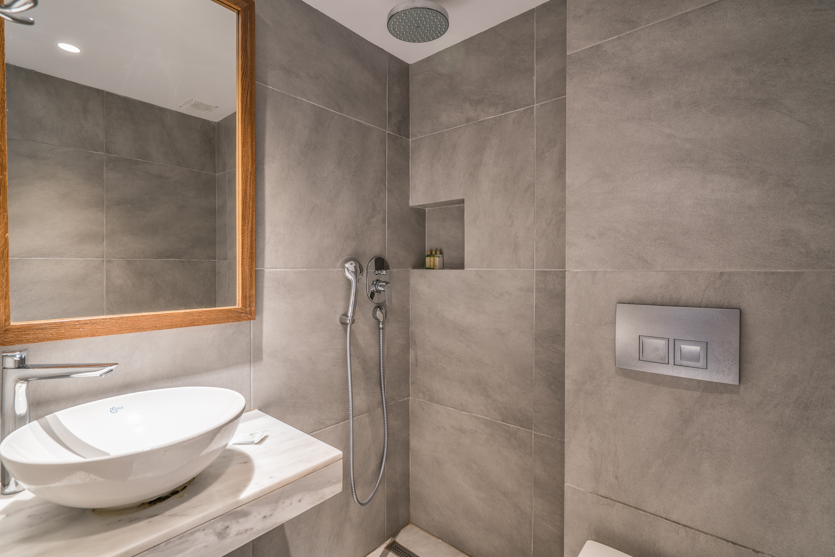 Double or Twin Standard