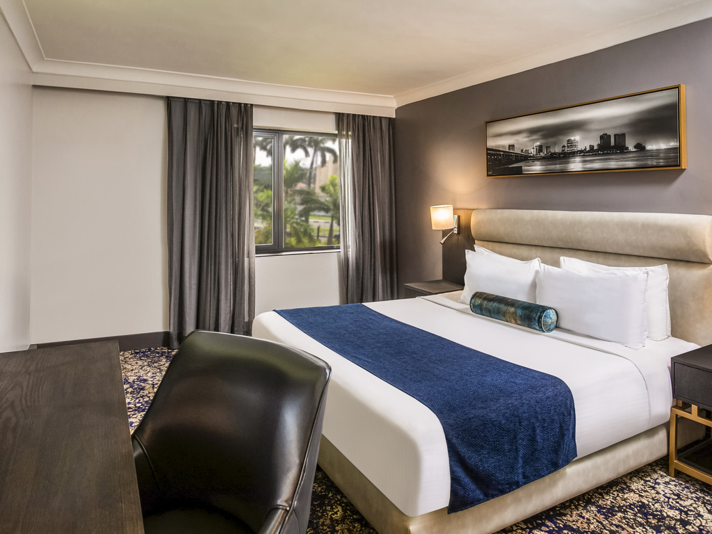 Double Queen Size Bed