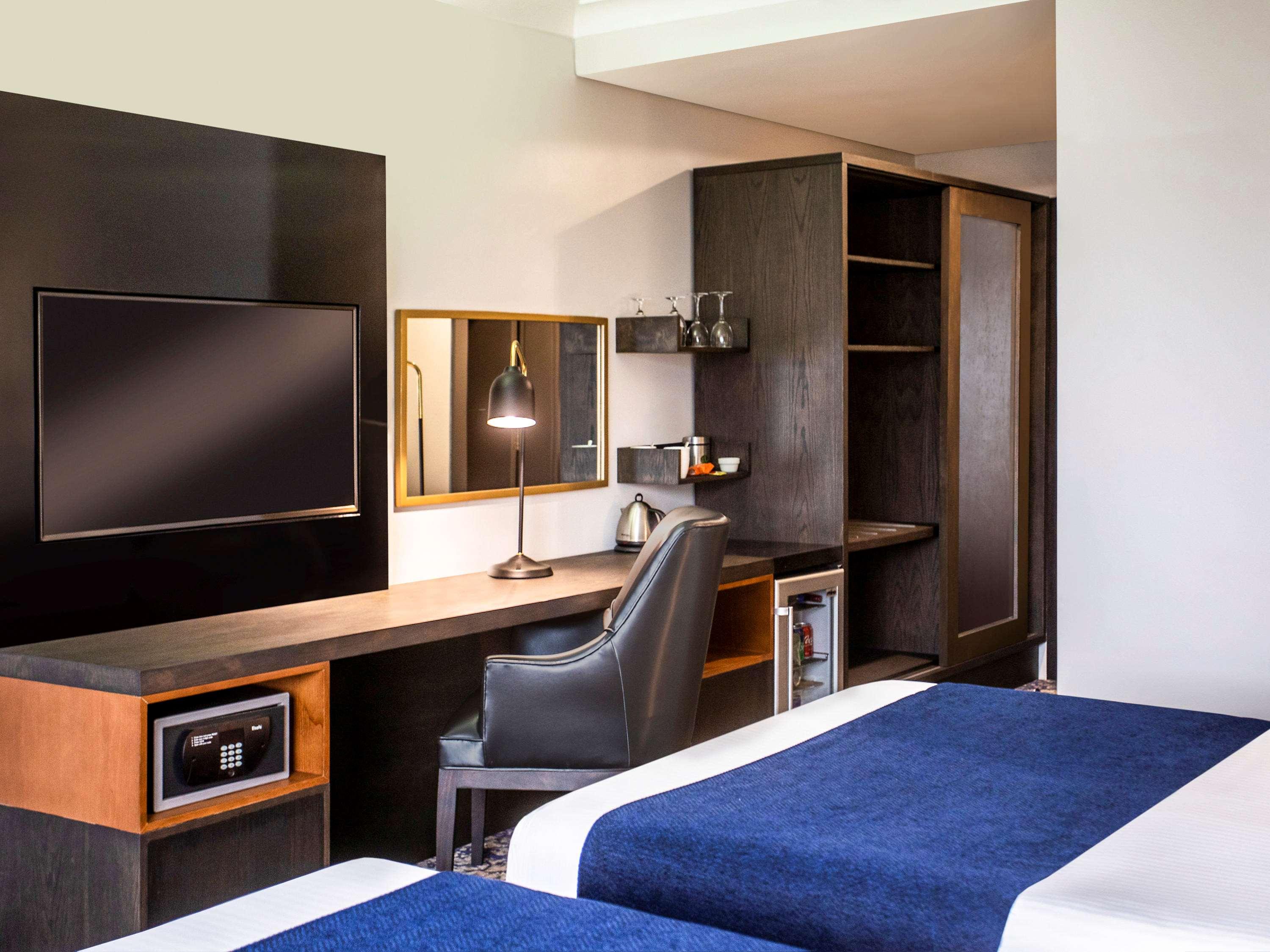 Double Deluxe Two Queen Beds