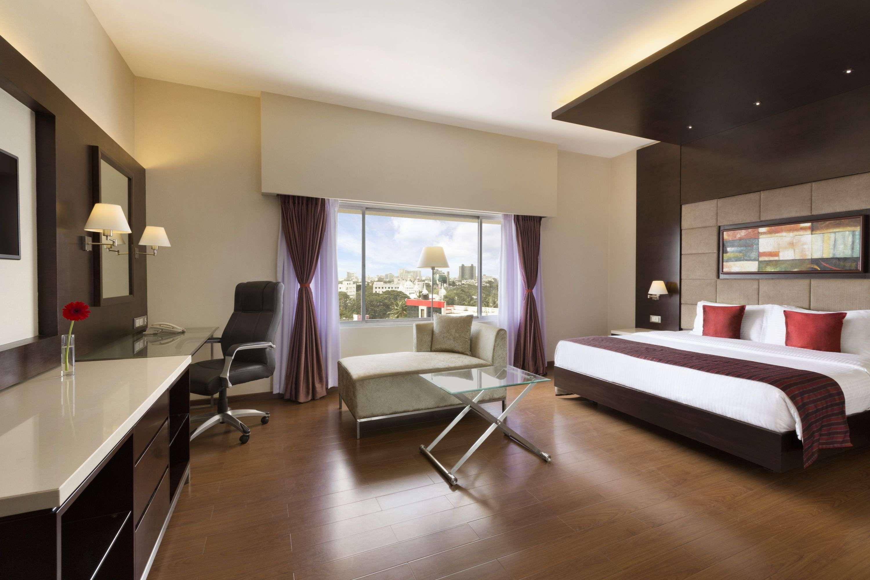 Double Deluxe King Bed