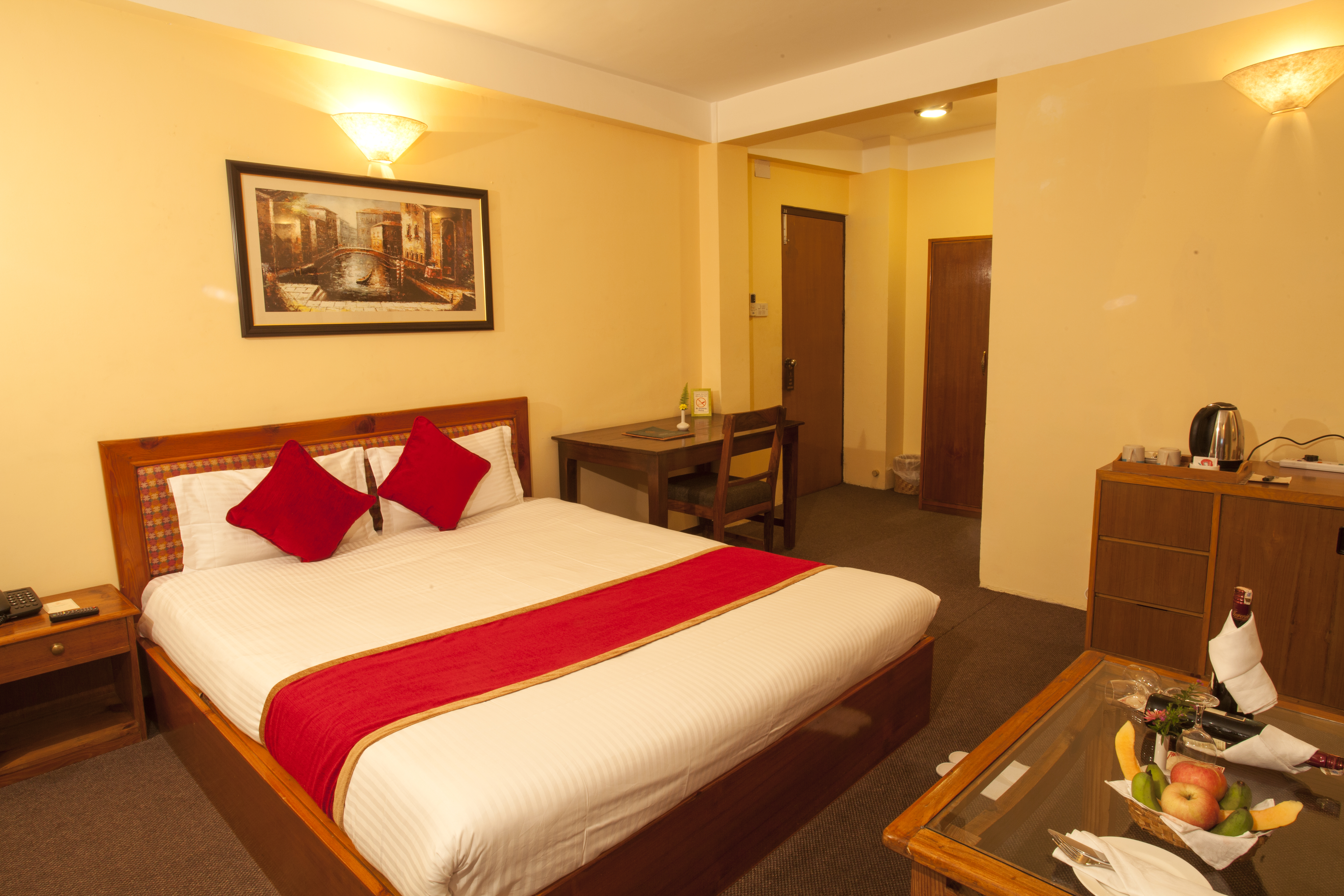 Double or Twin Deluxe Two Beds