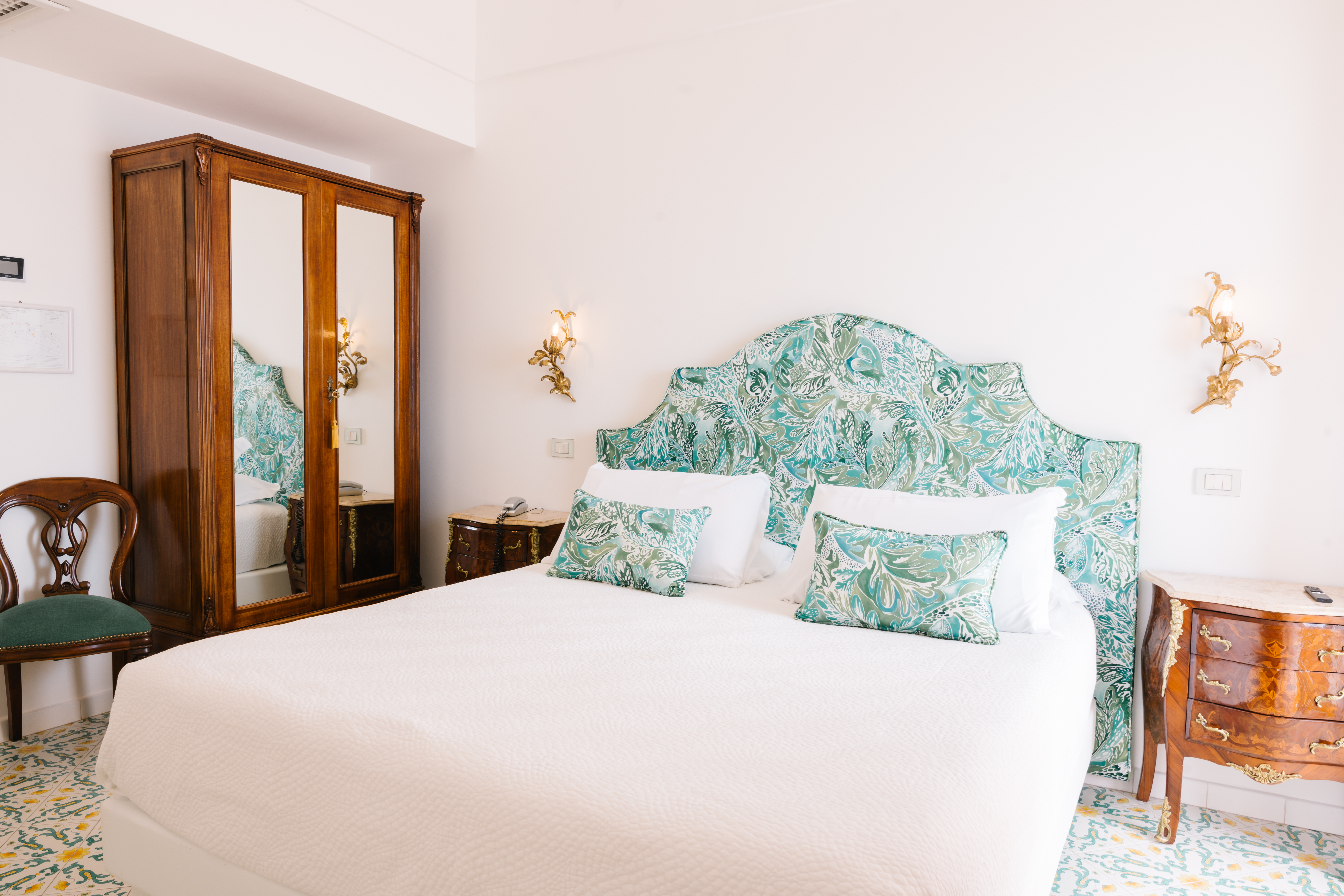 Double or Twin Deluxe