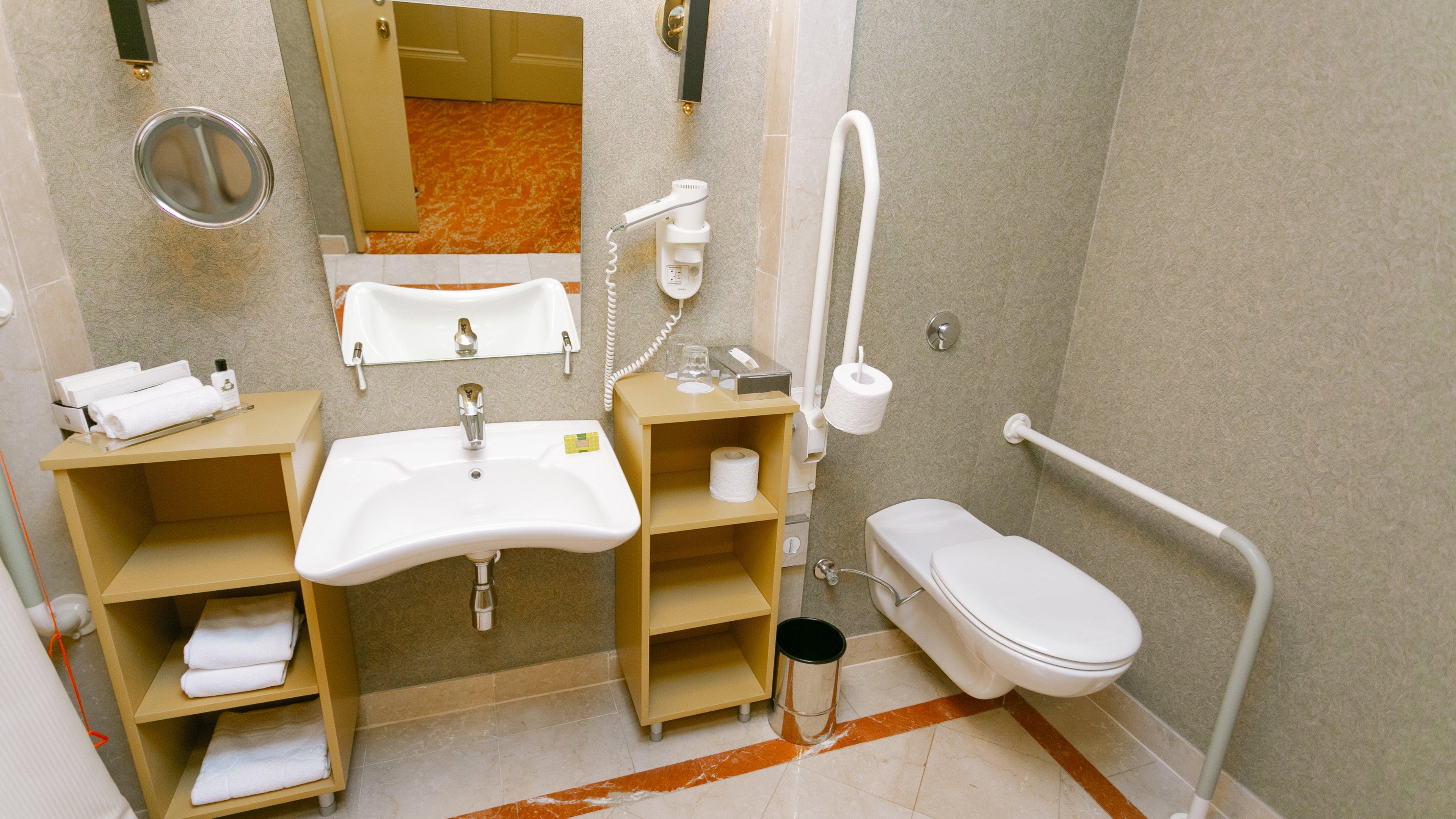 Double Accessible King Size Bed