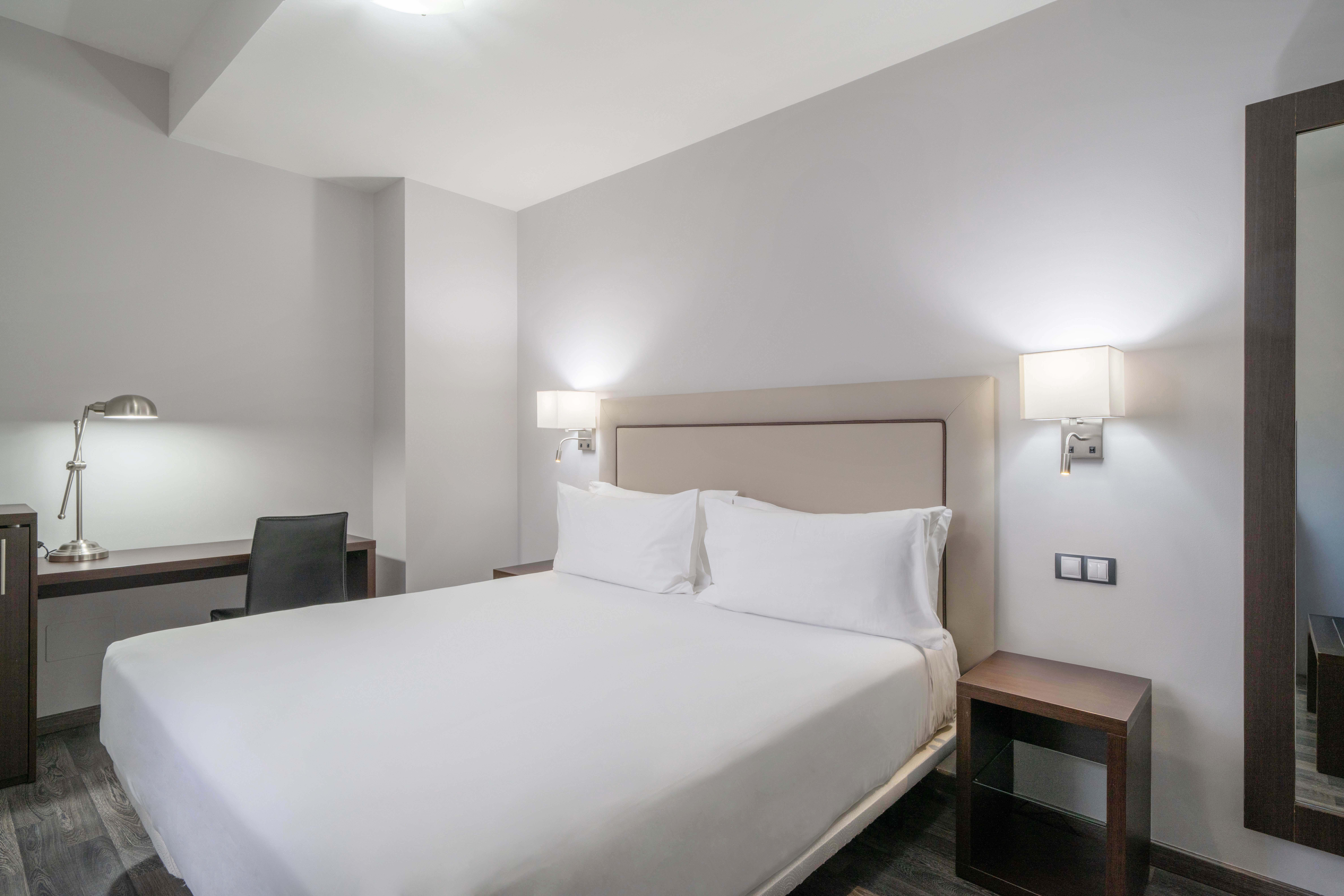 Double or Twin Standard