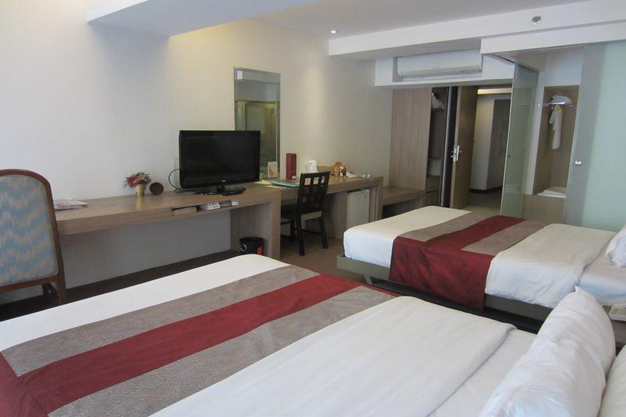 Double or Twin Deluxe