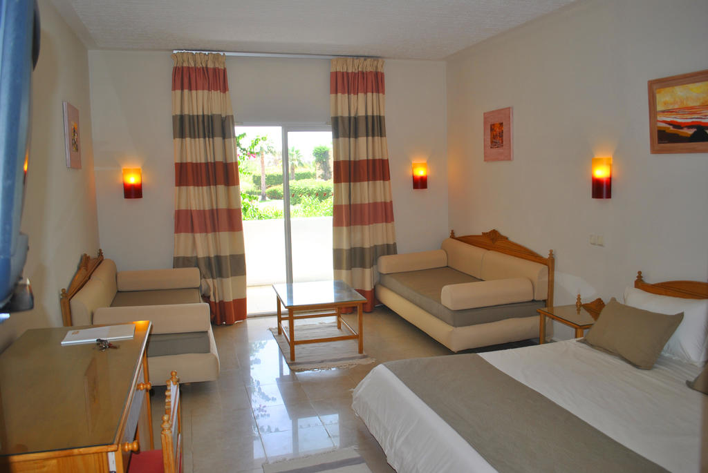 Family Room Standard