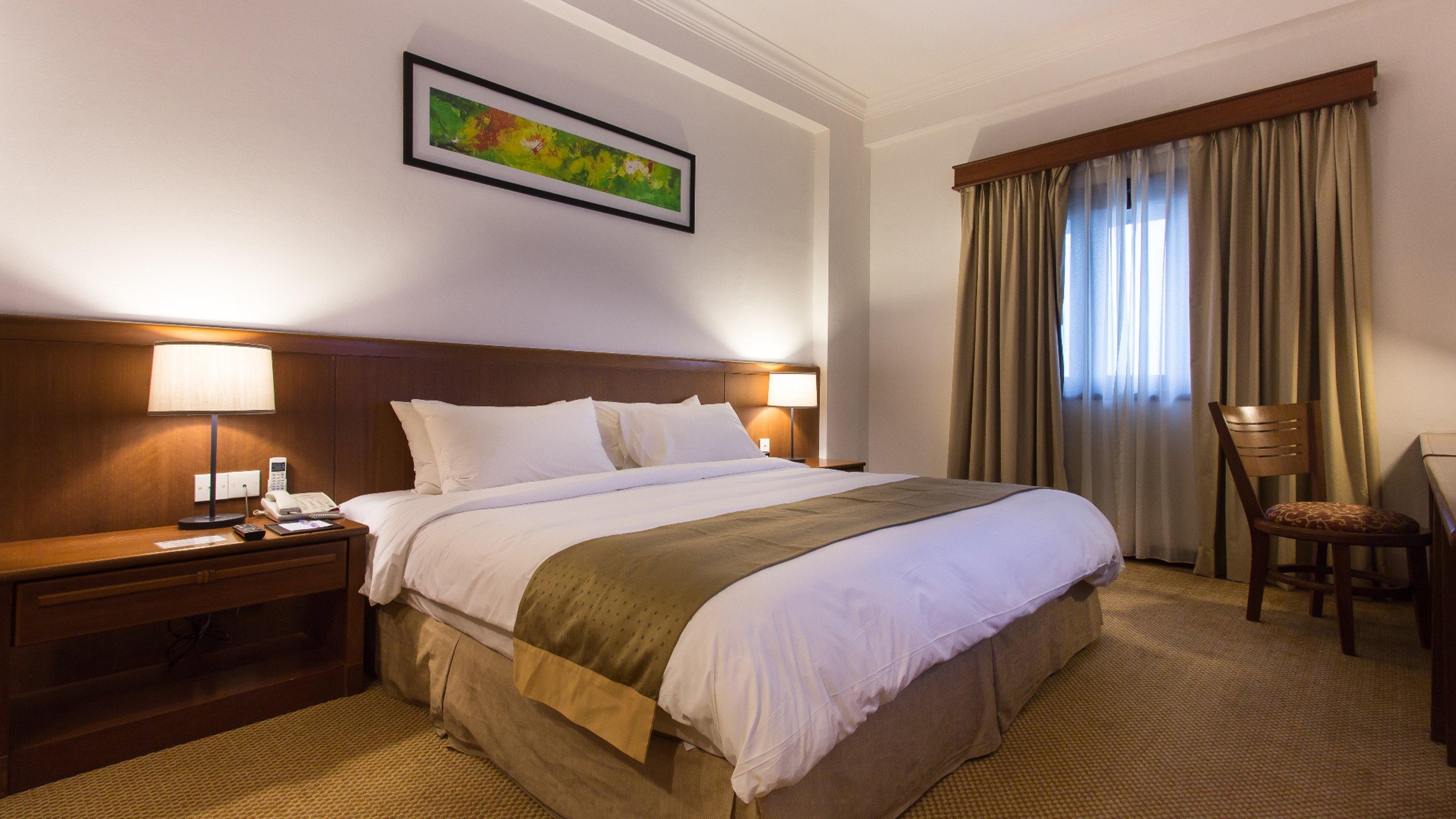 Suite Queen Size Bed