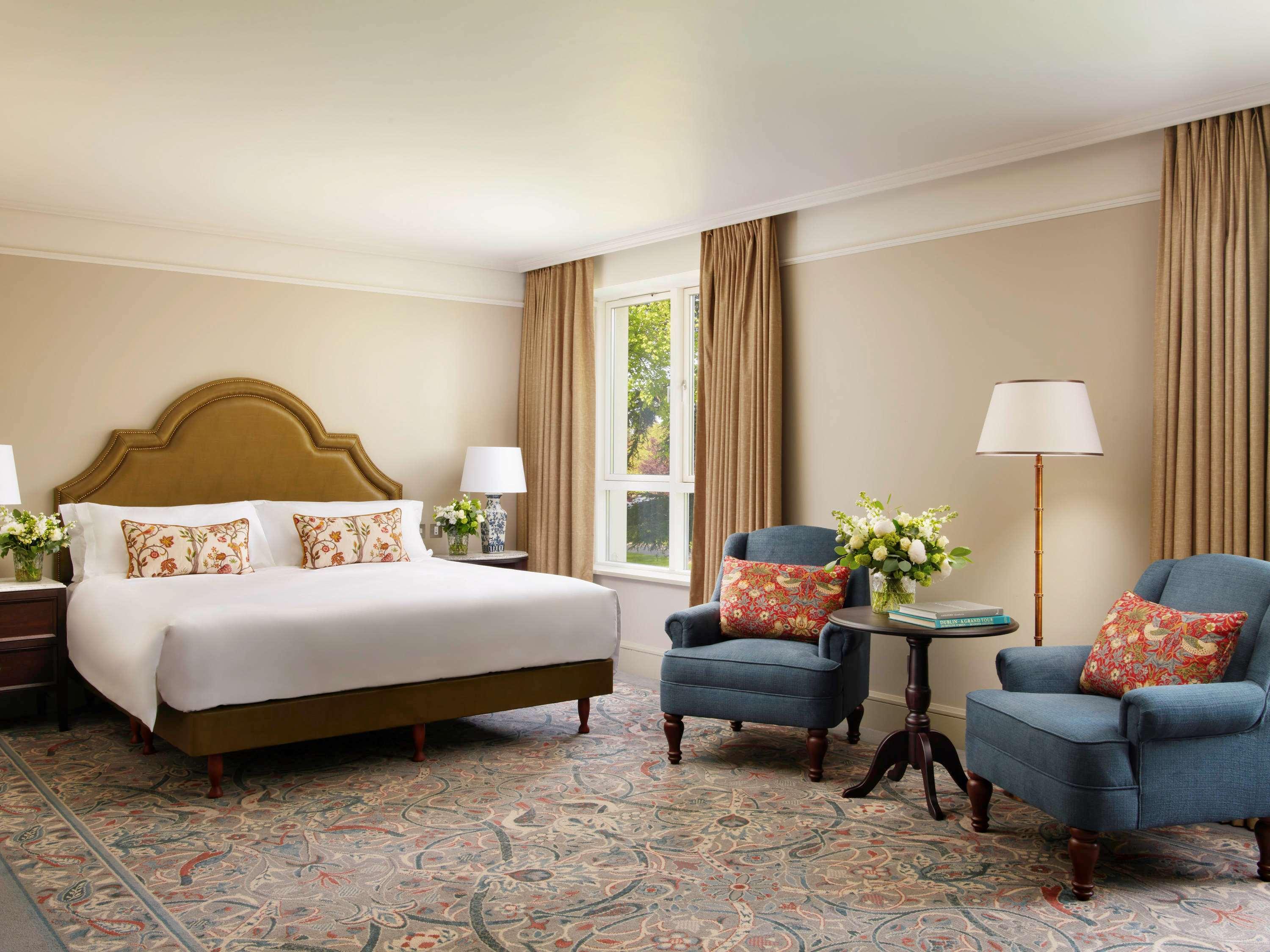 Double Deluxe King Bed