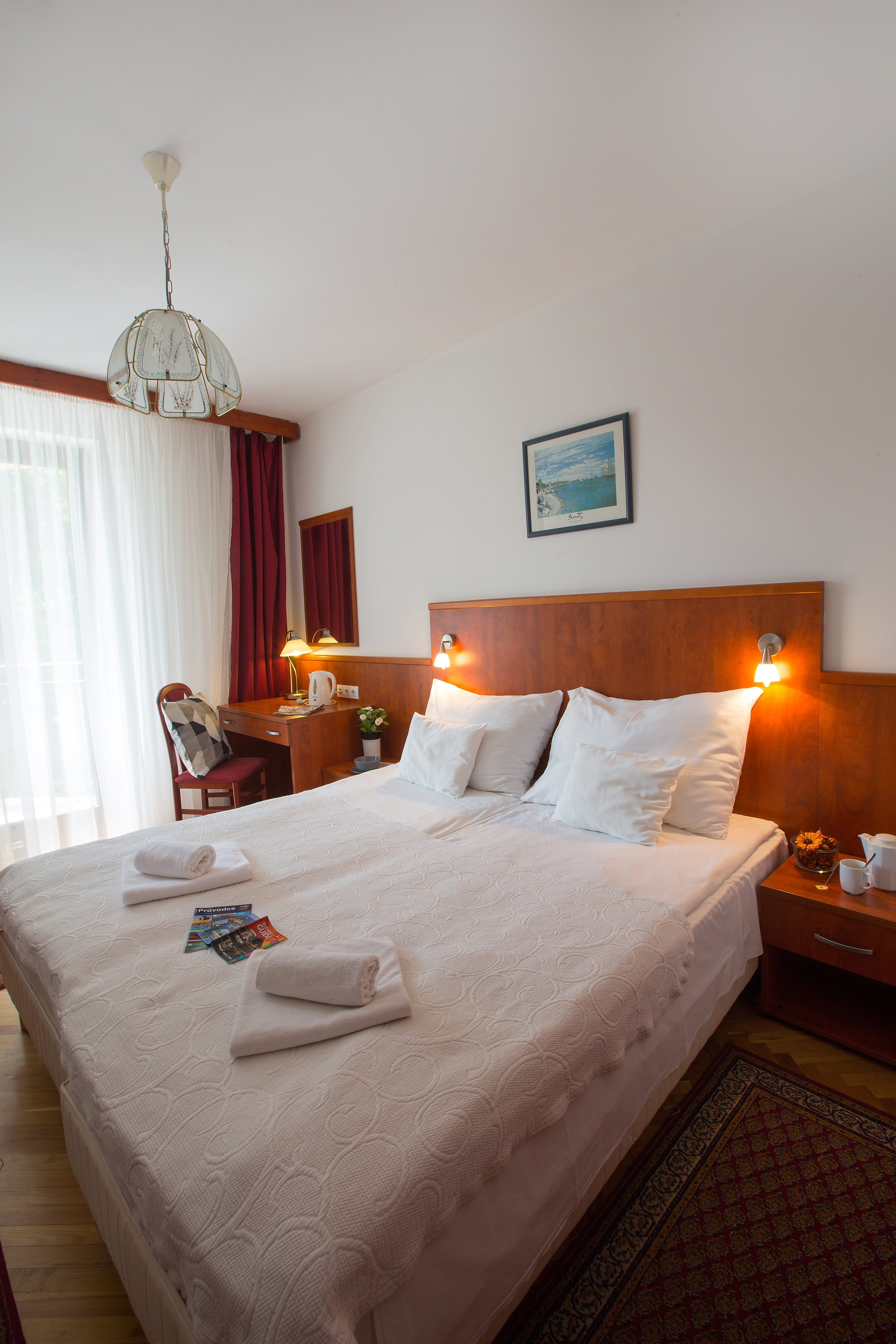 Double or Twin Standard