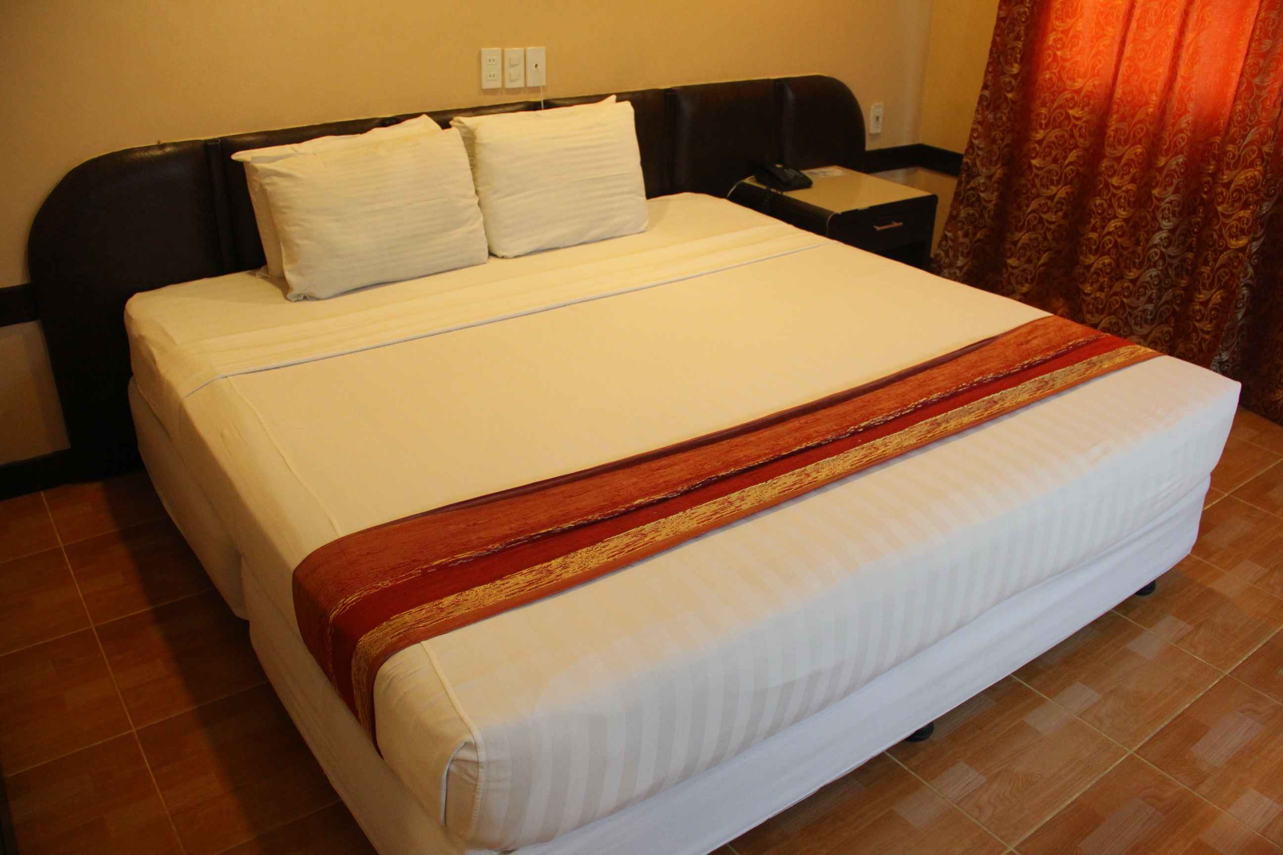 Double or Twin Deluxe