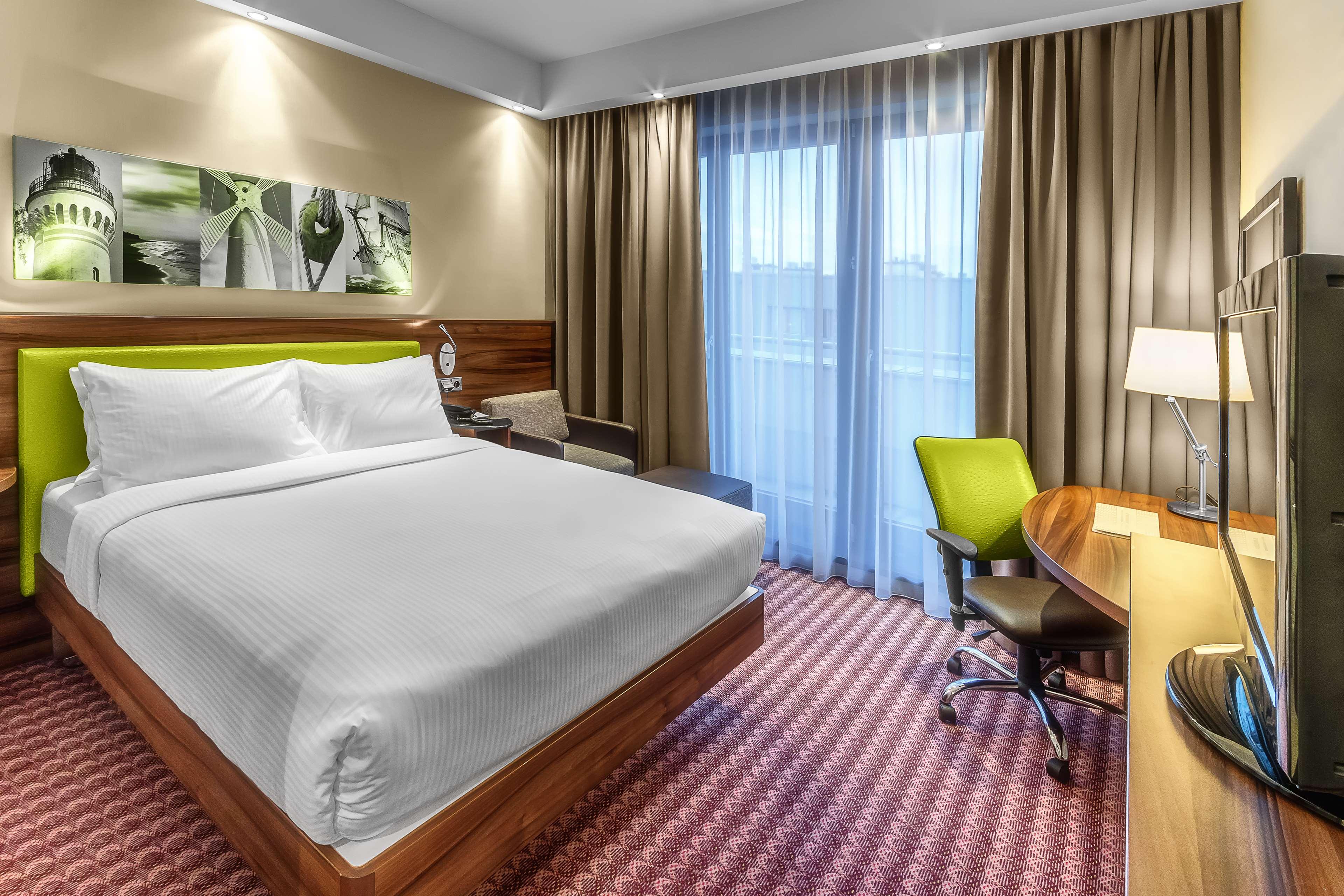 Double Queen Size Bed