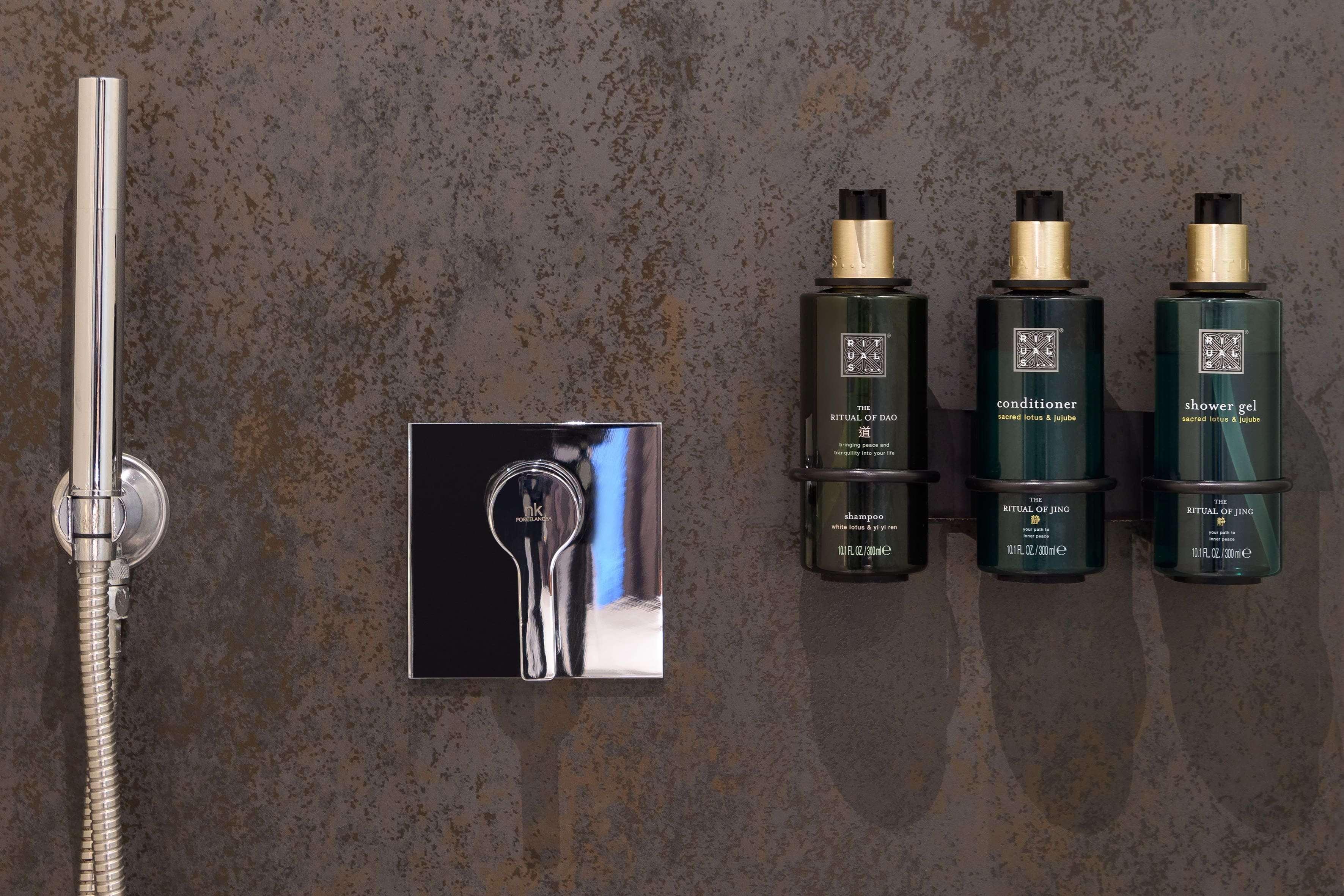 Double Deluxe Premium