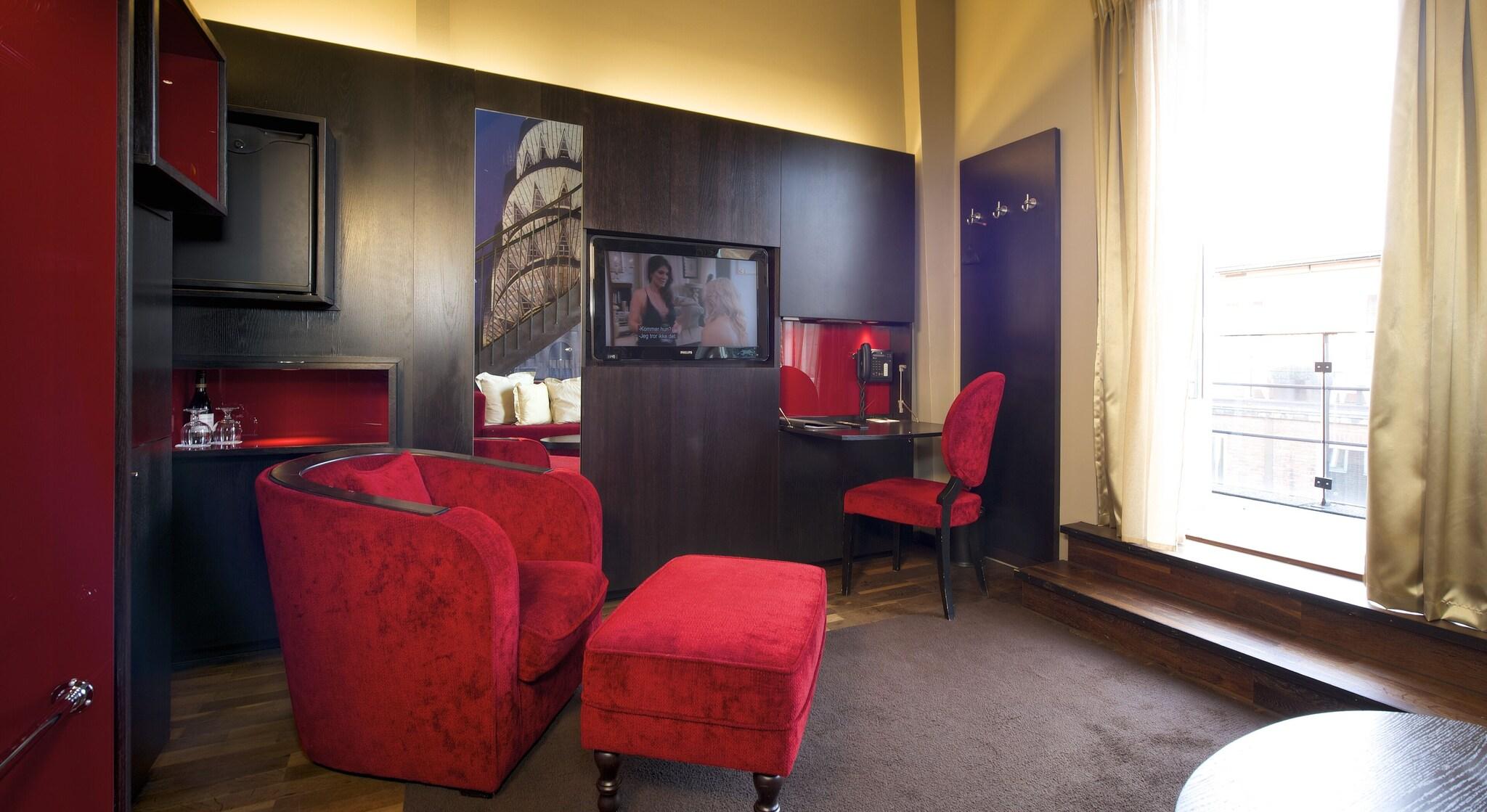 Suite Queen Size Bed