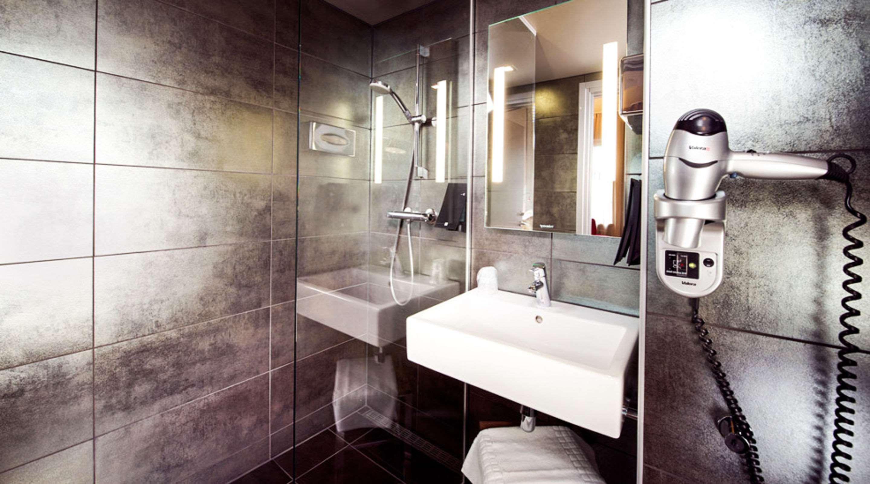 Double or Twin Superior