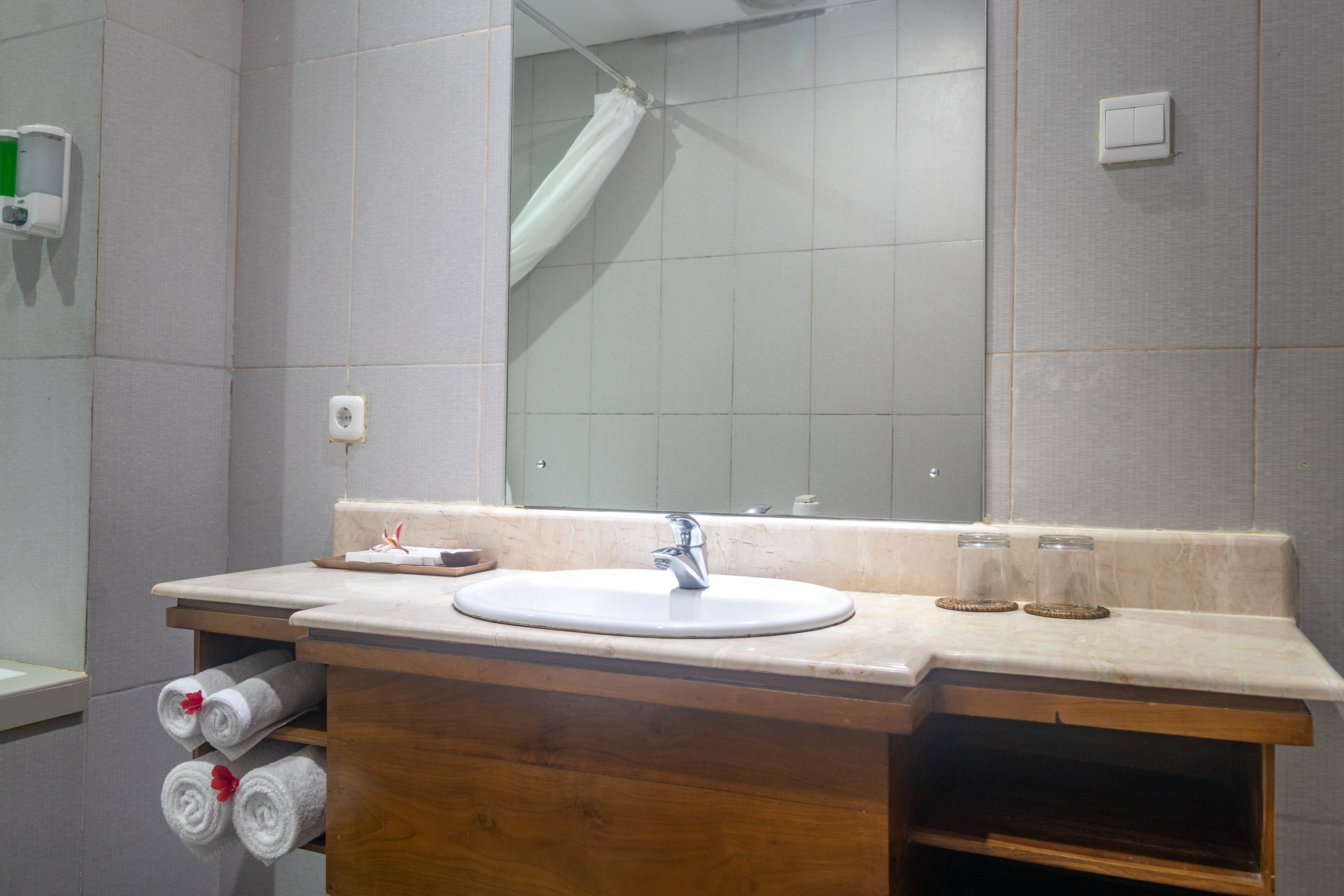 Double or Twin Deluxe