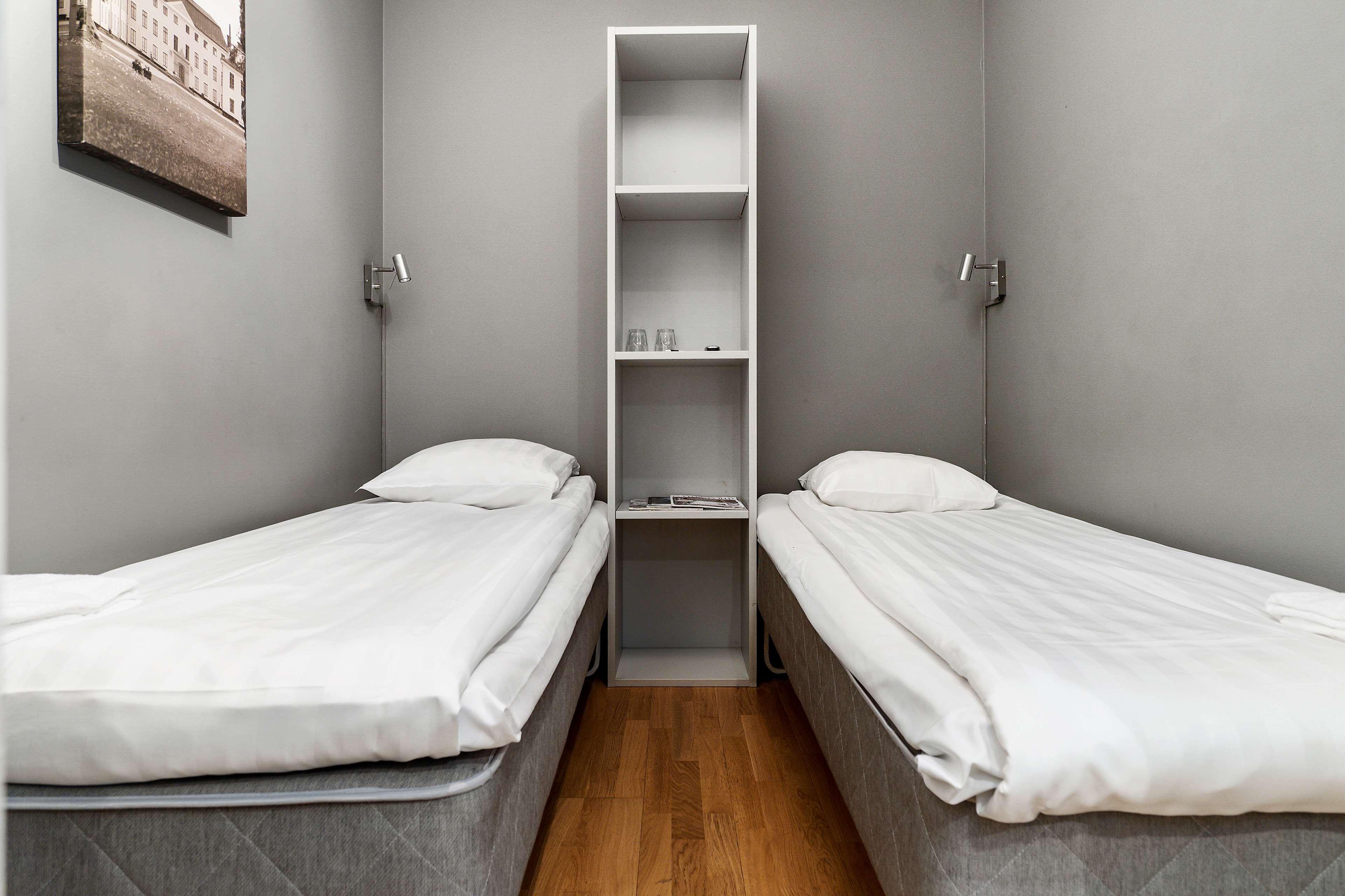 Twin Economy with Shared Bathroom