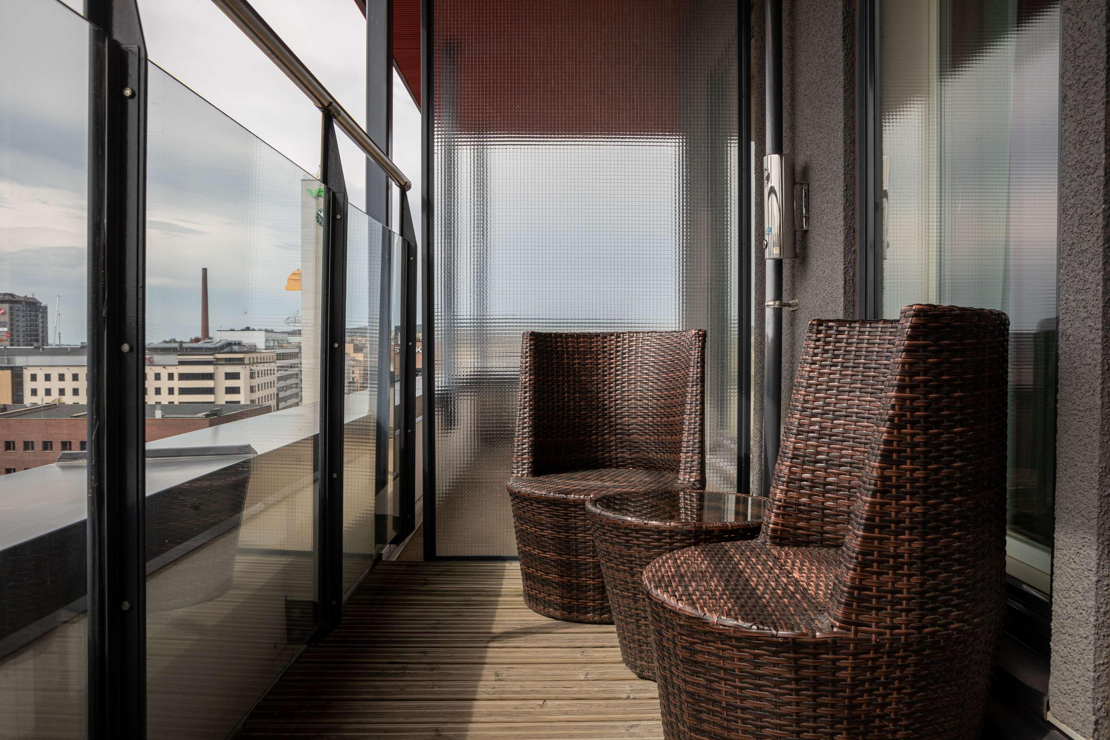 Double Single Superior King Bed