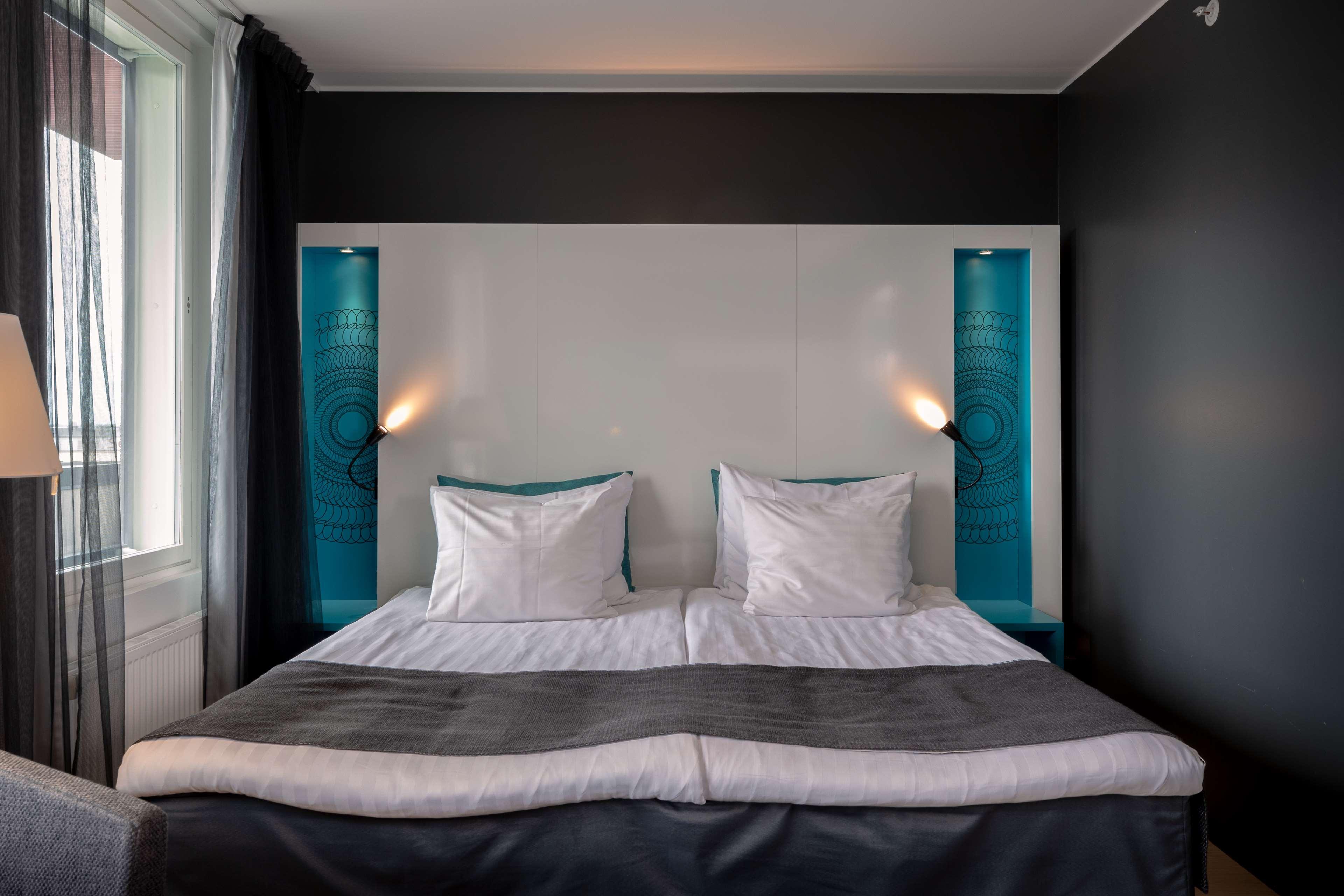 Double Single Superior King Bed