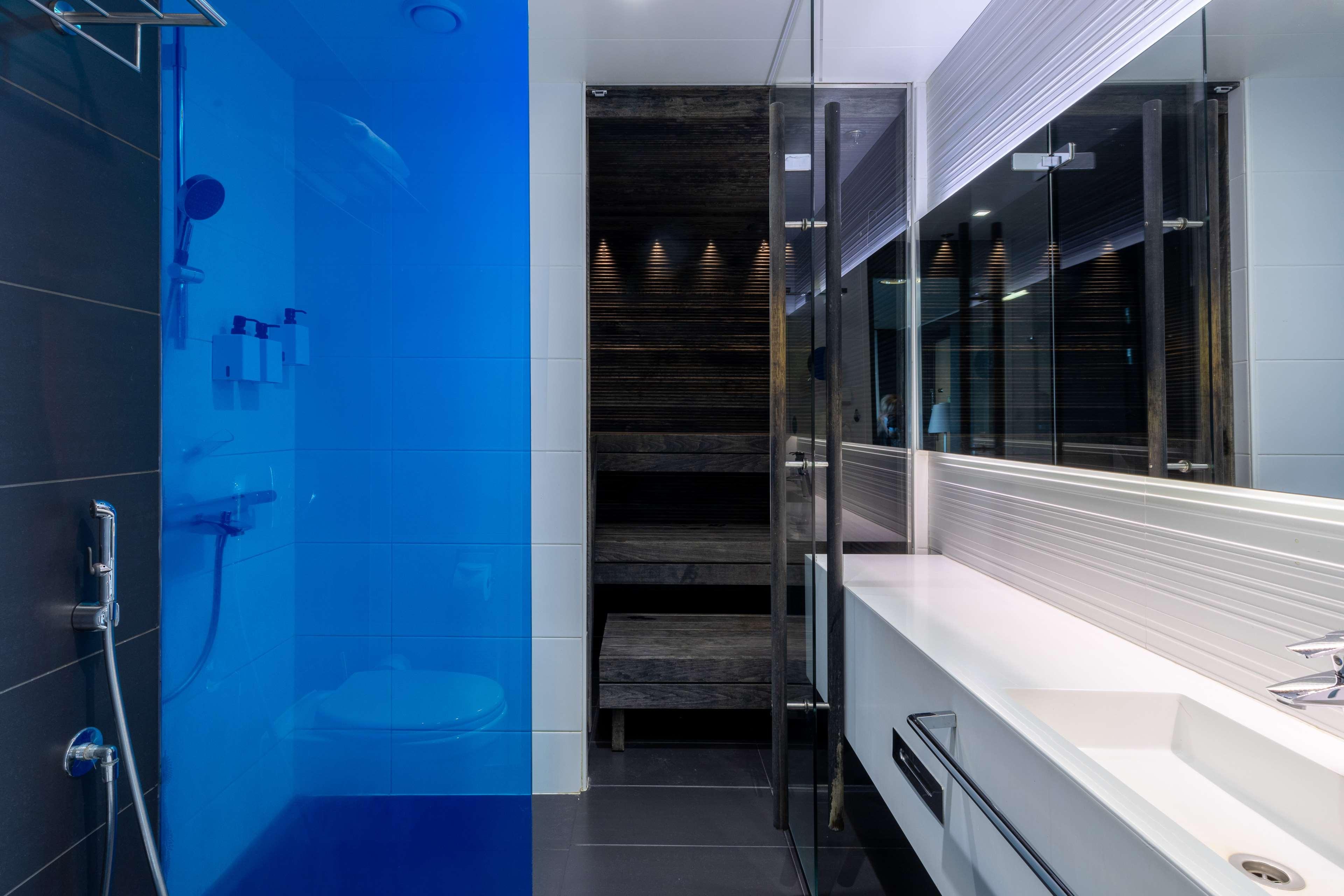 Double Superior King Bed