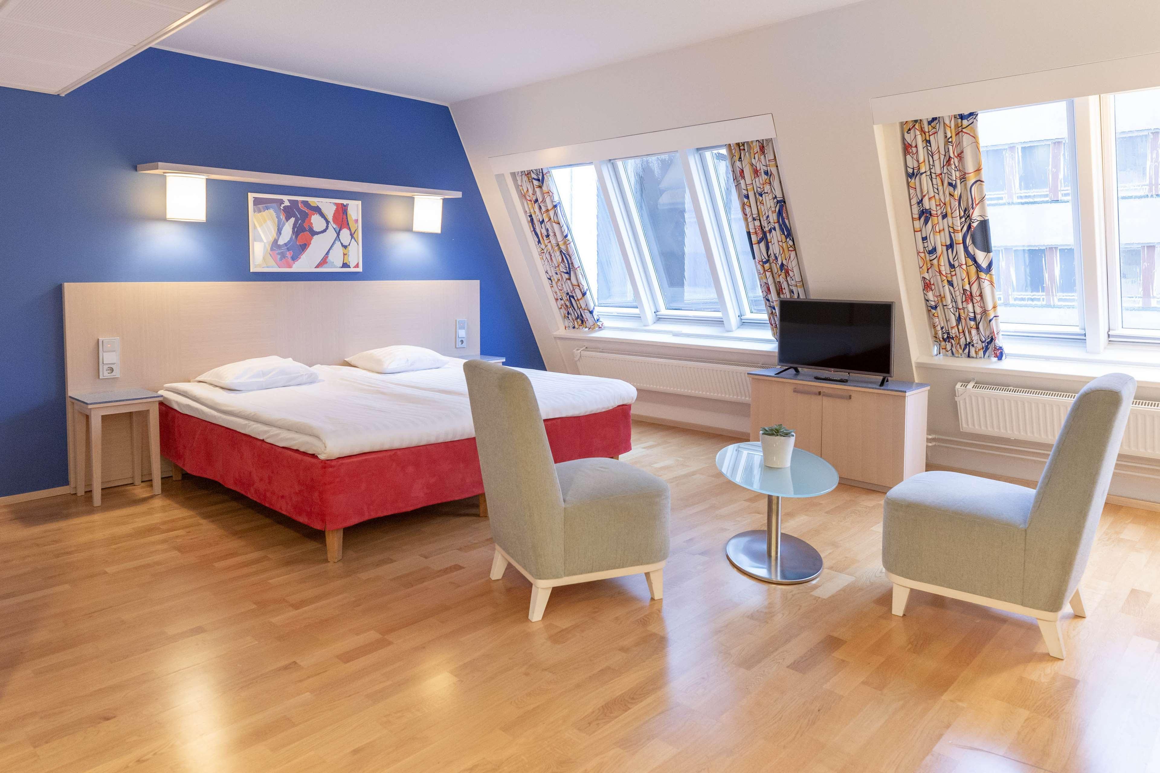 Family Room Superior