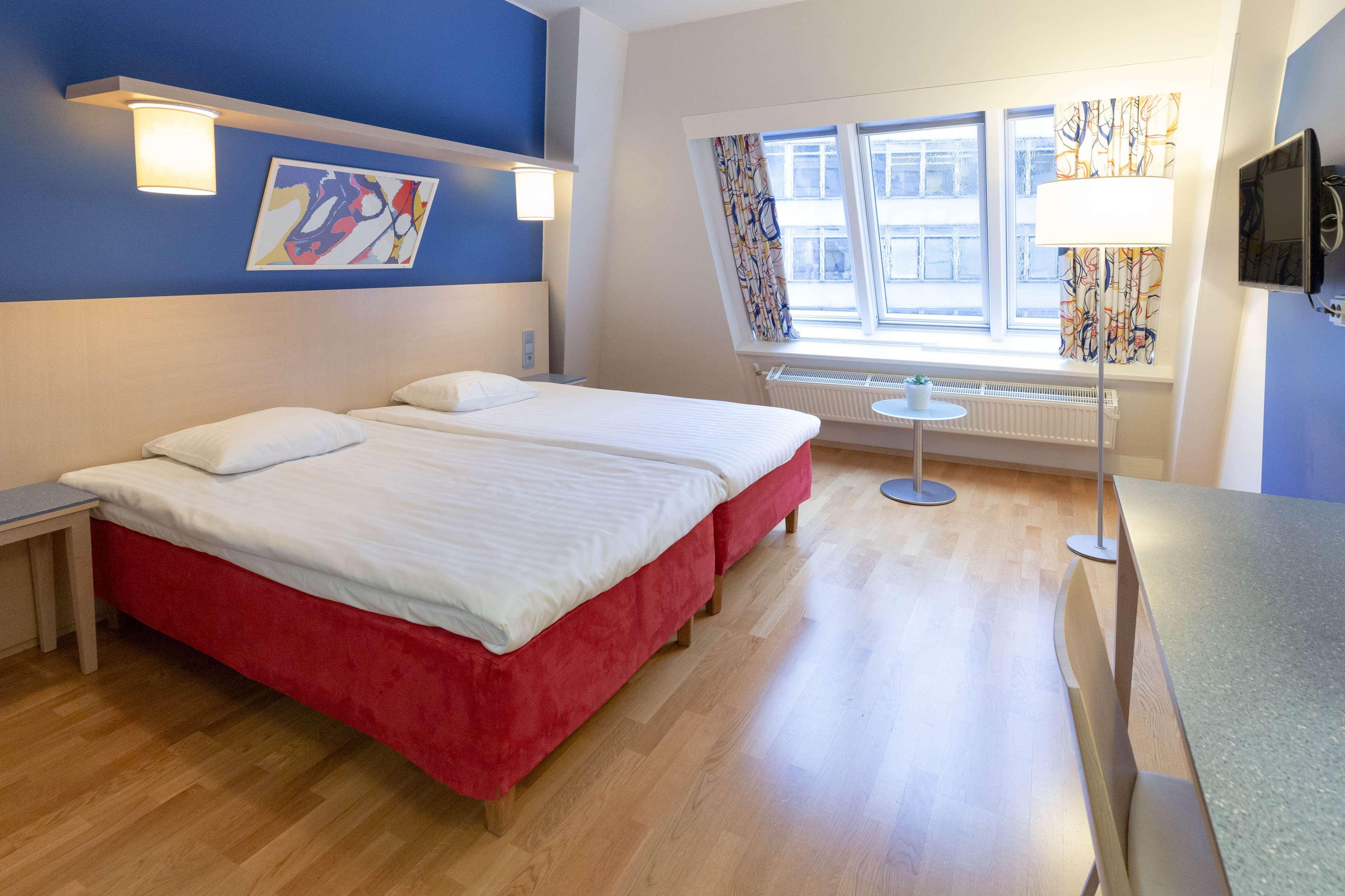 Double Single Superior King Bed