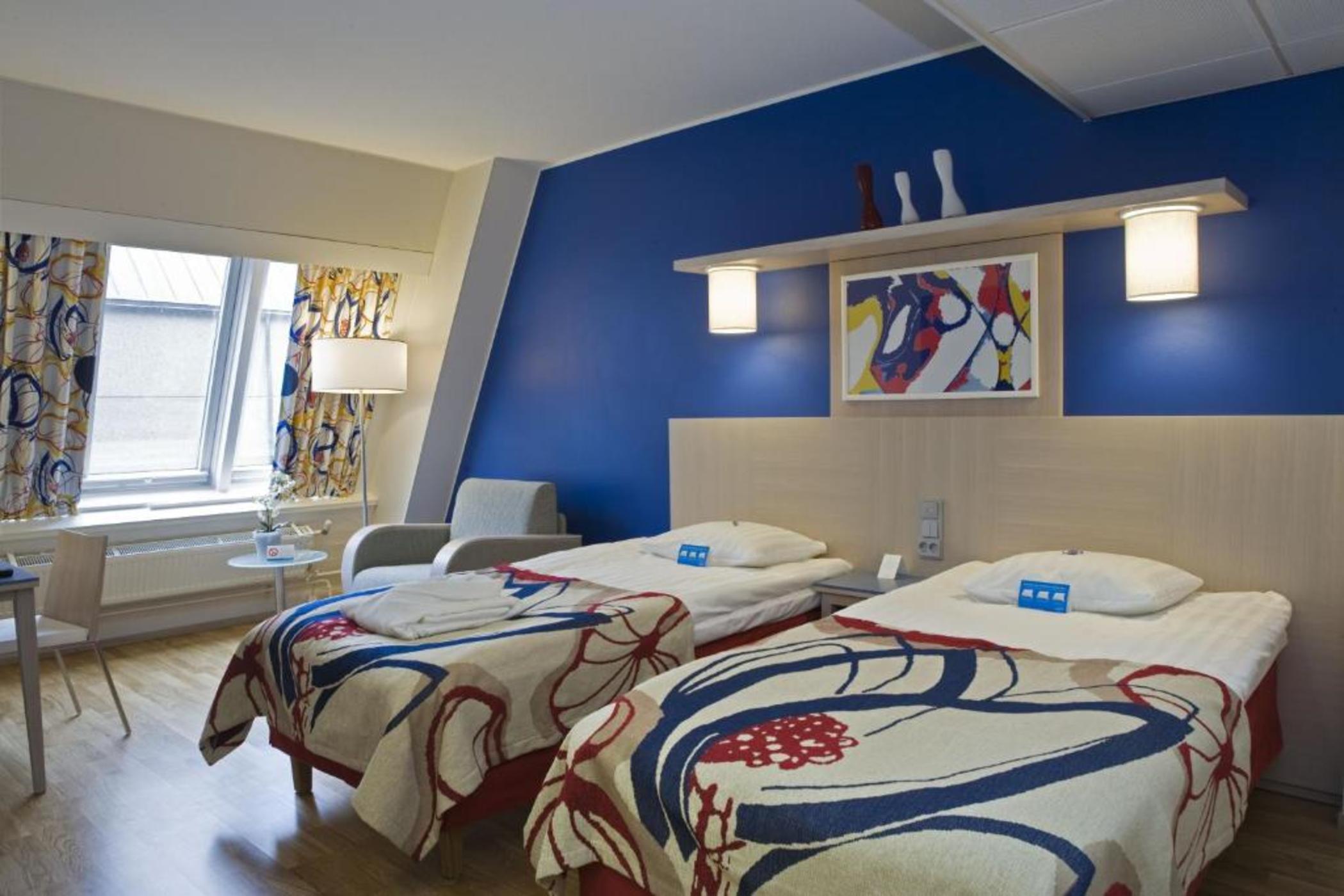 Twin Superior with Views