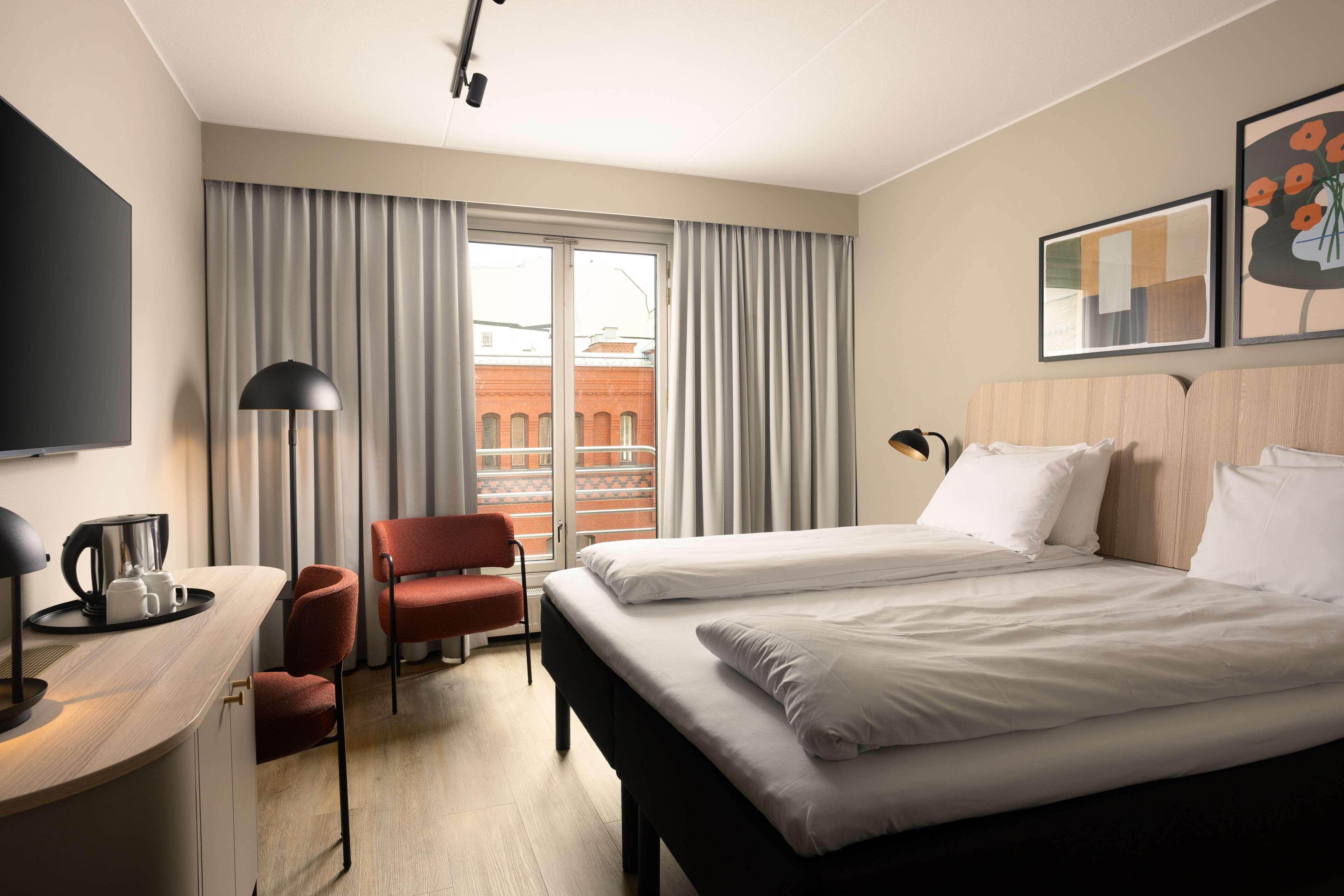 Double King Size Bed