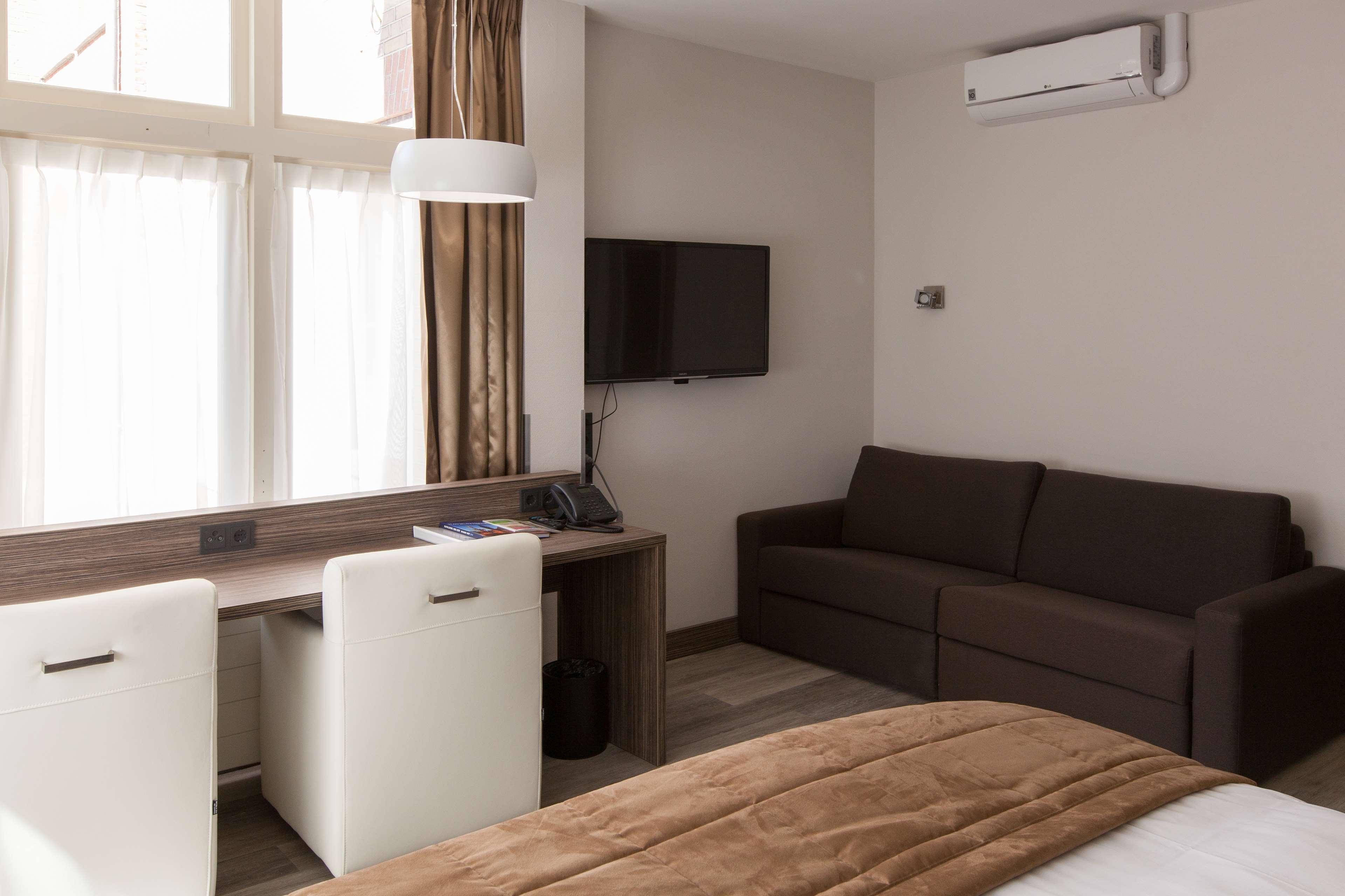 Family Room Standard