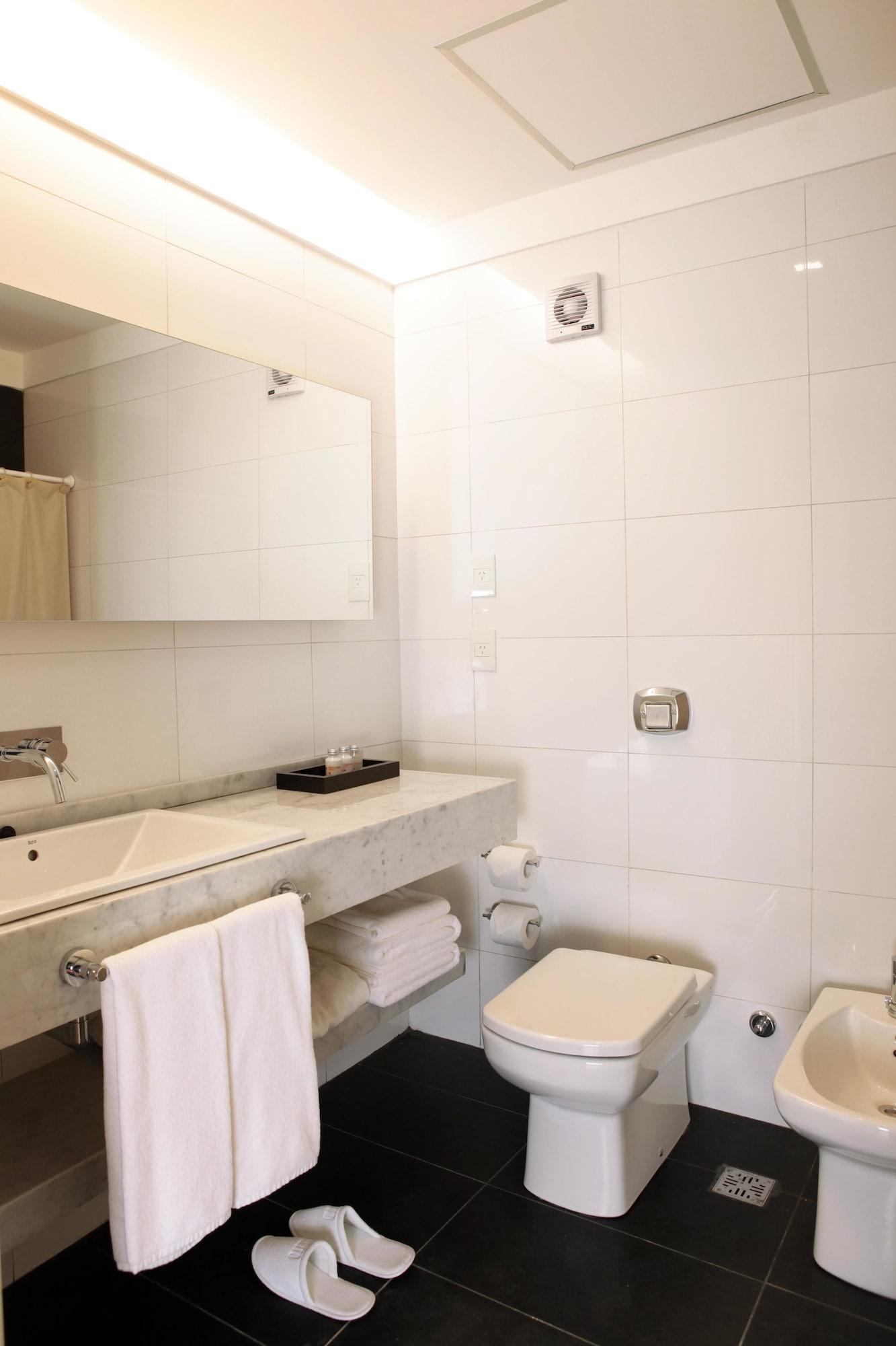 Studio King Size Bed