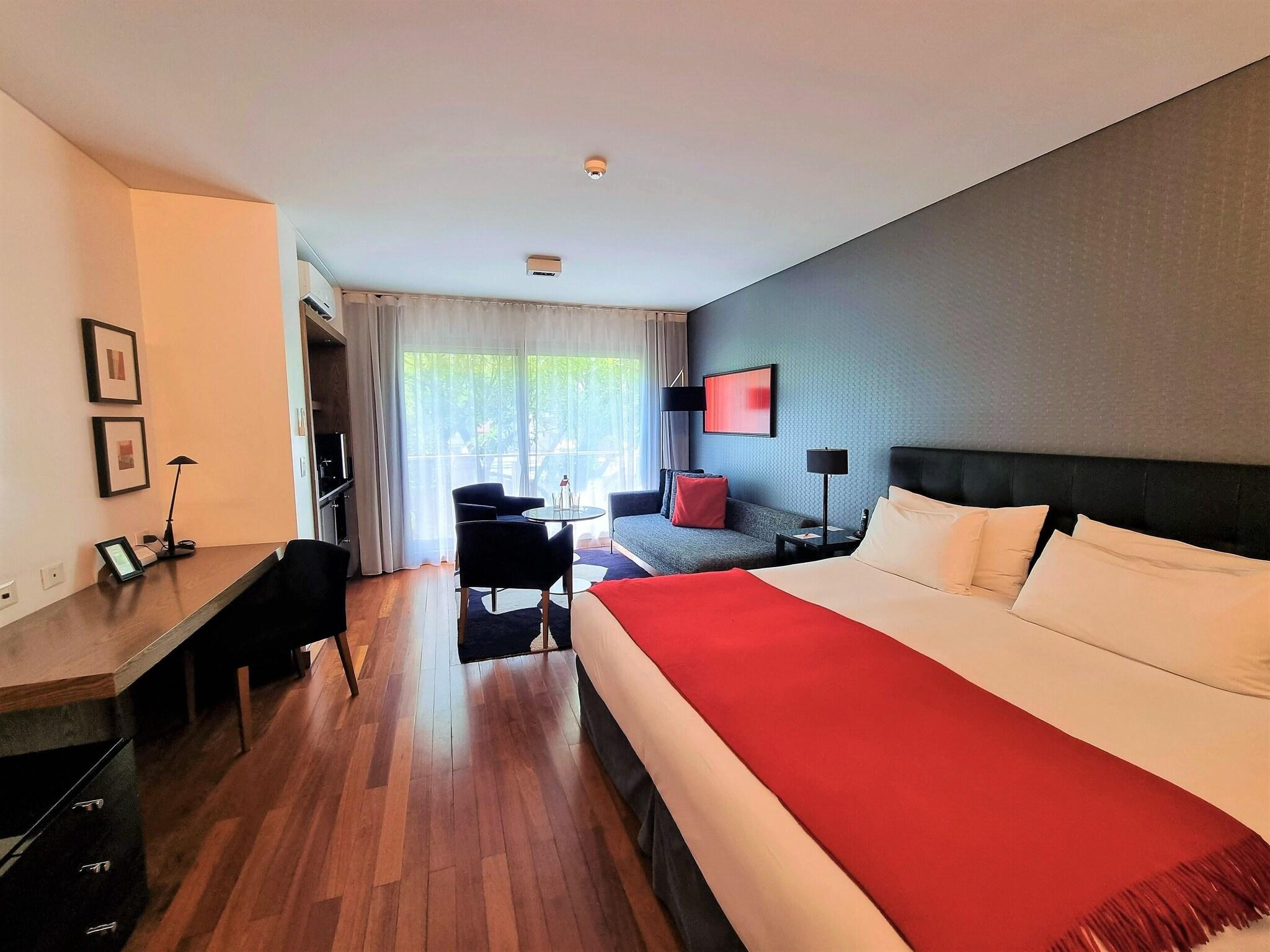 Double Superior King Bed