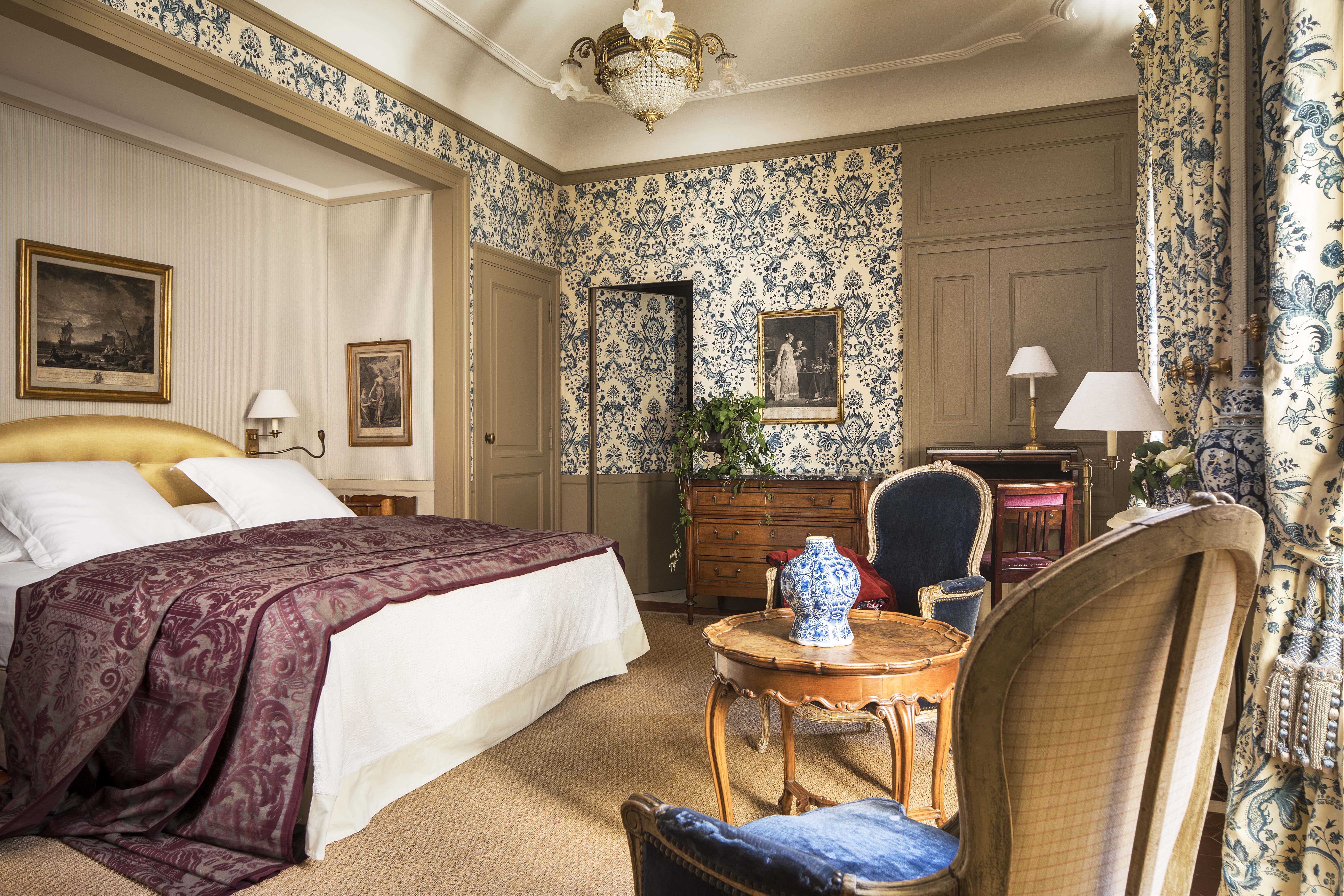 Double Deluxe King Bed