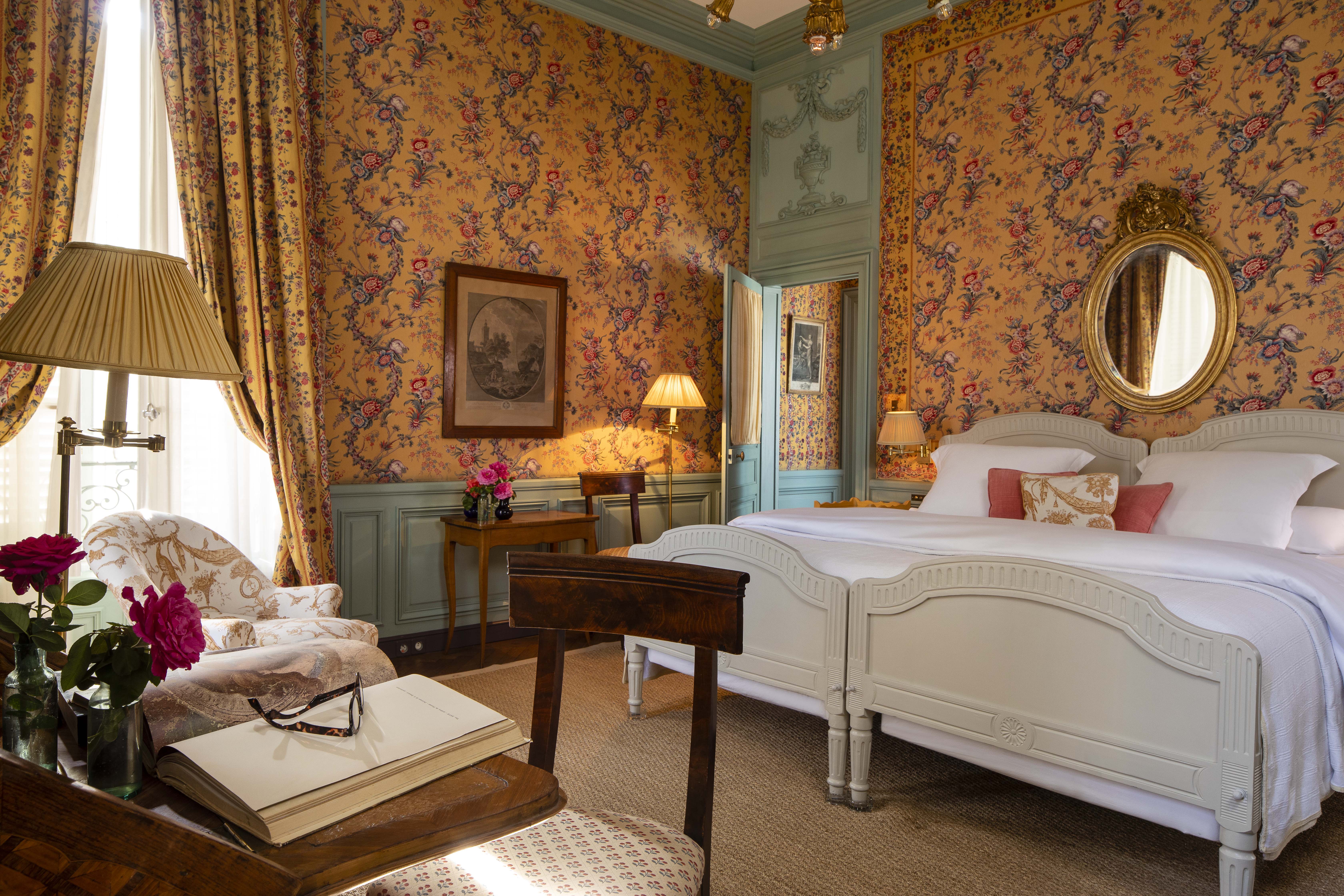 Double Deluxe King Bed