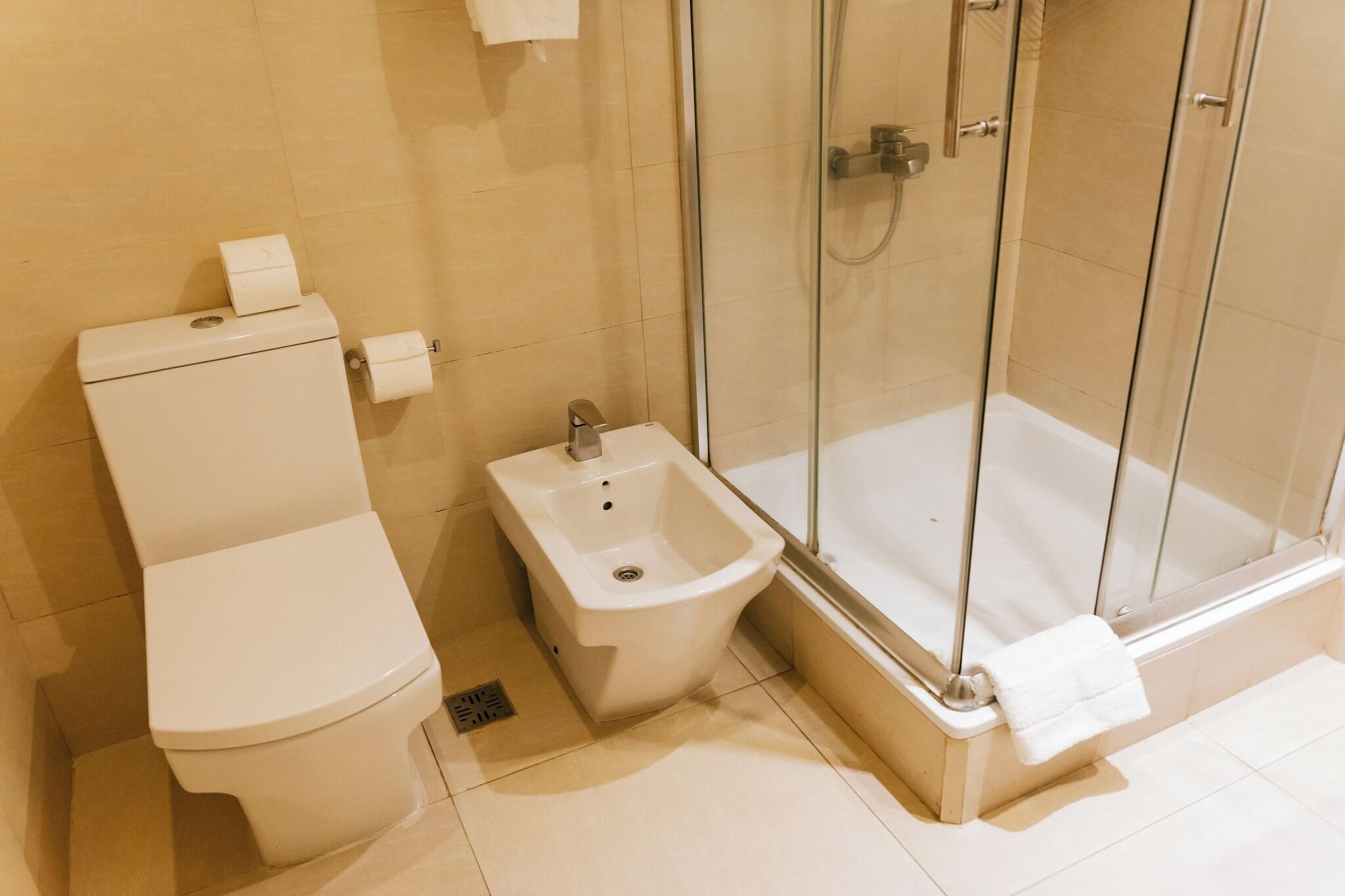 Twin Deluxe Two Beds