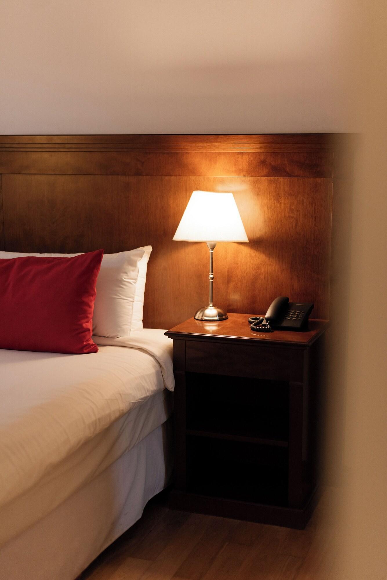 Twin Deluxe Two Beds