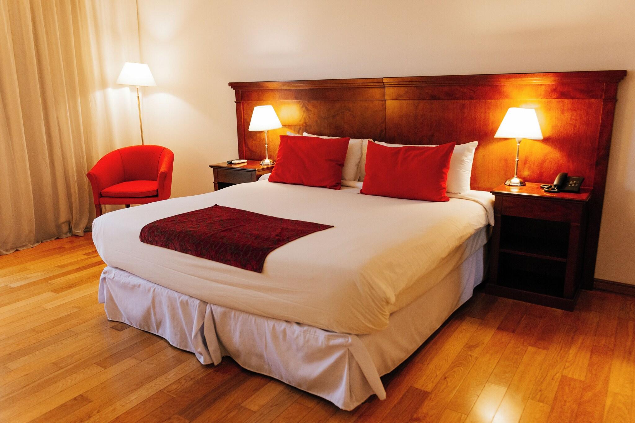 Twin Deluxe Two Beds