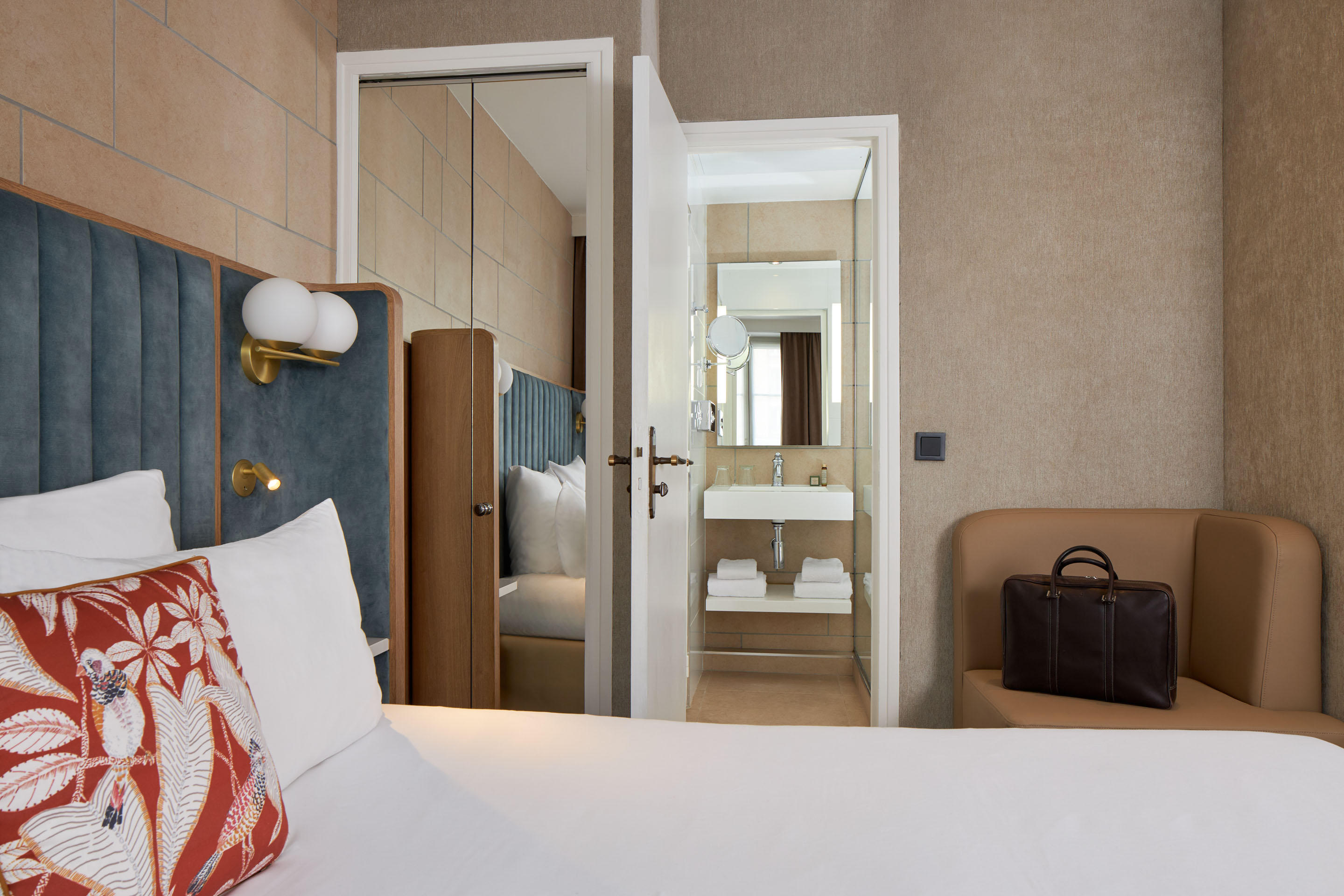 Double Queen Bed Non Smoking