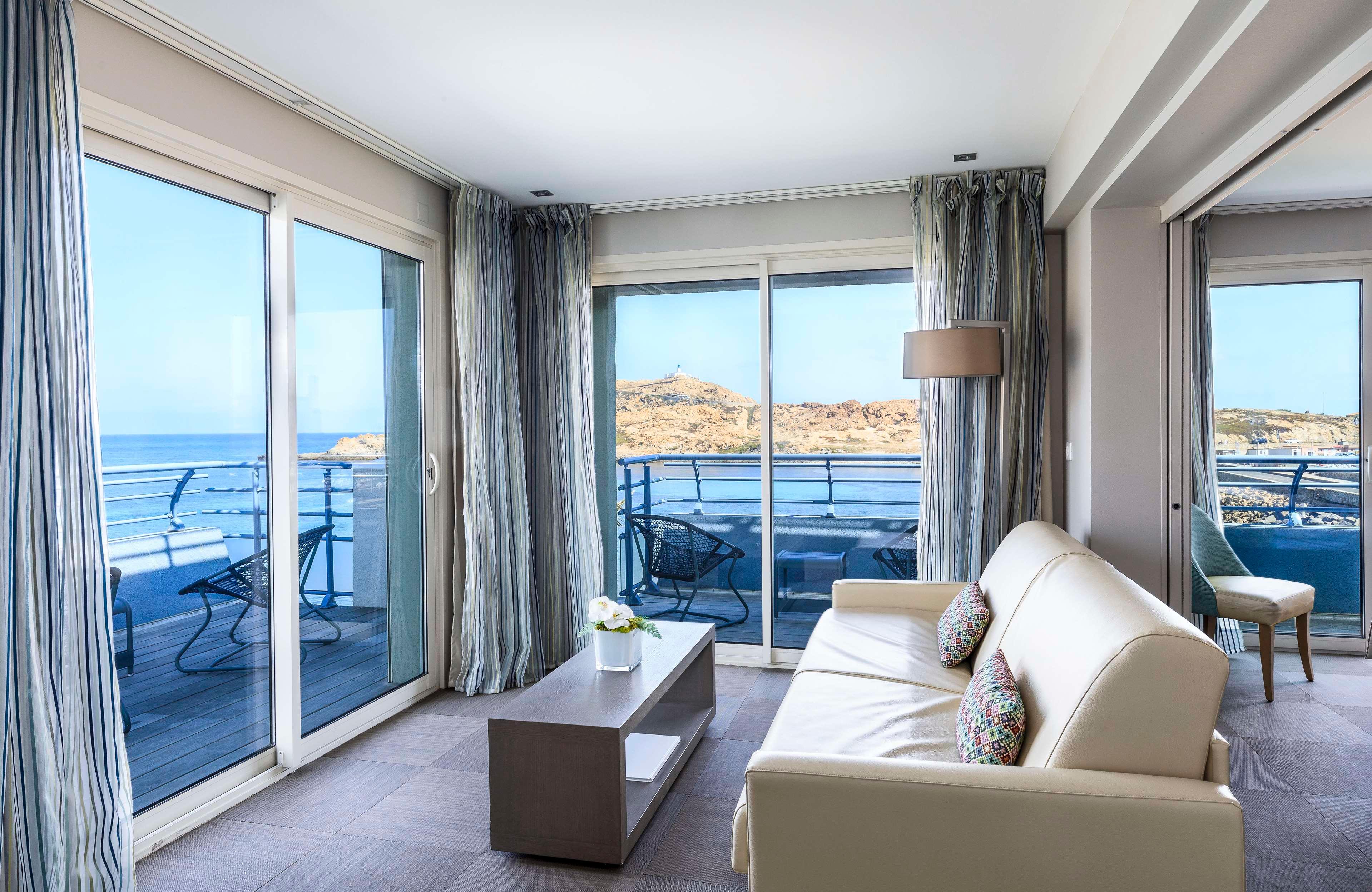 Junior Suite King Size Bed