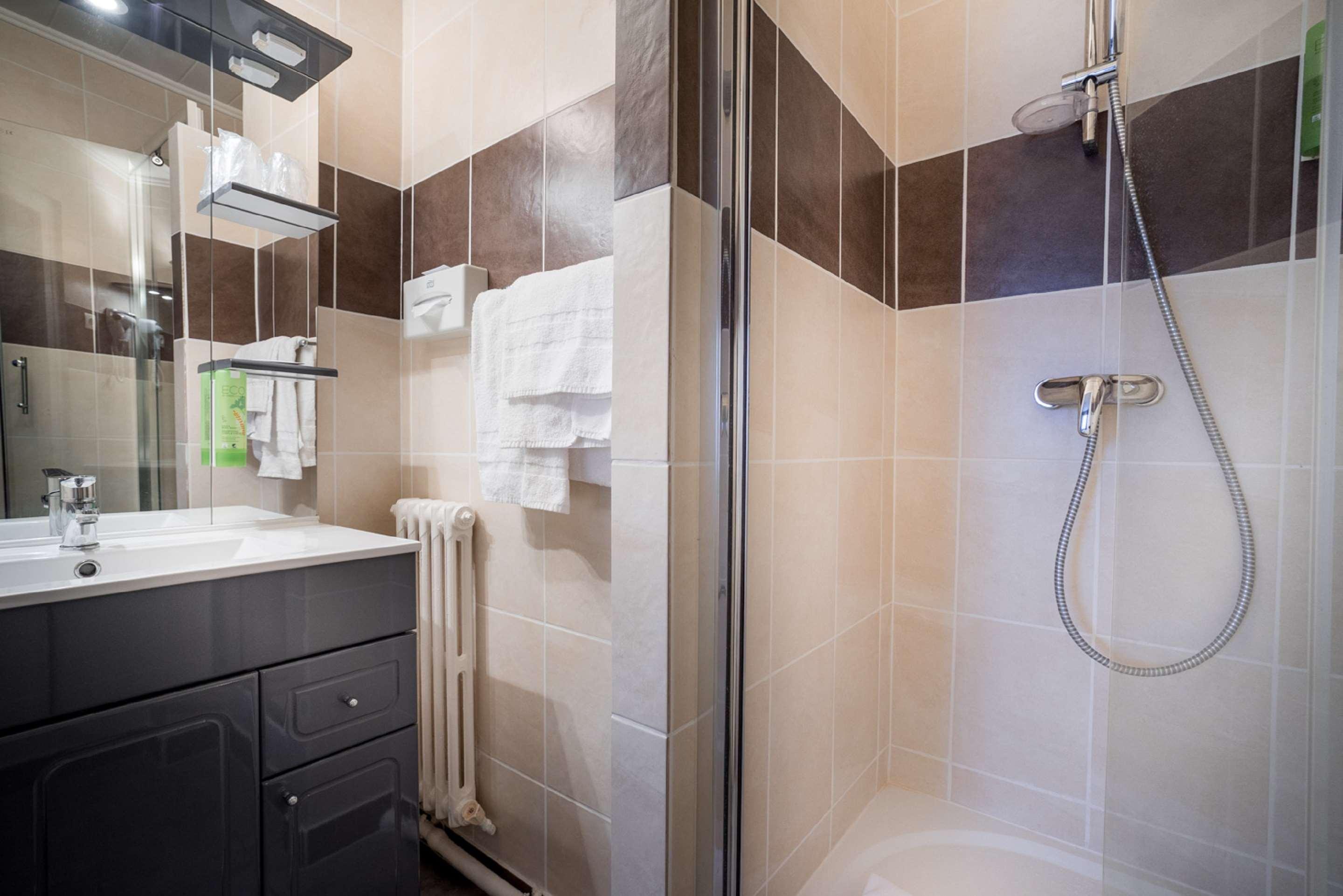 Double Queen Size Bed