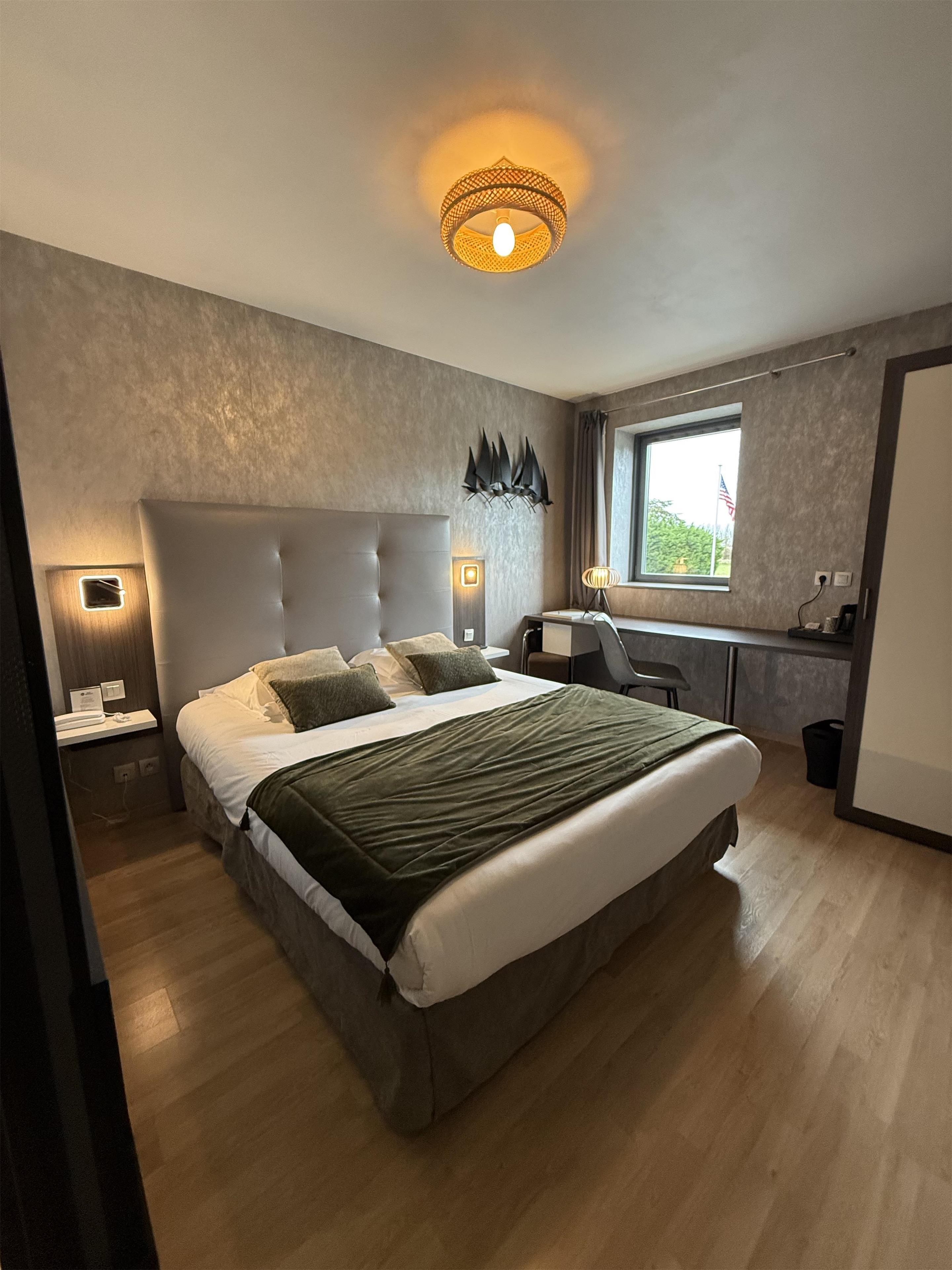 Double Queen Bed Non Smoking
