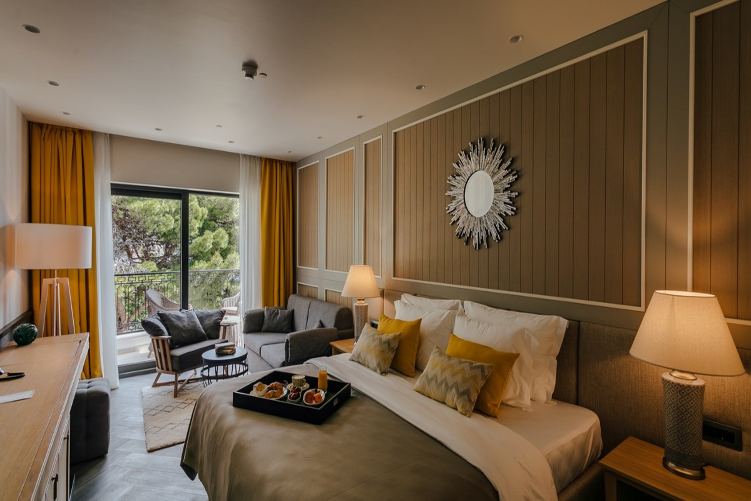 Junior Suite Side Sea View