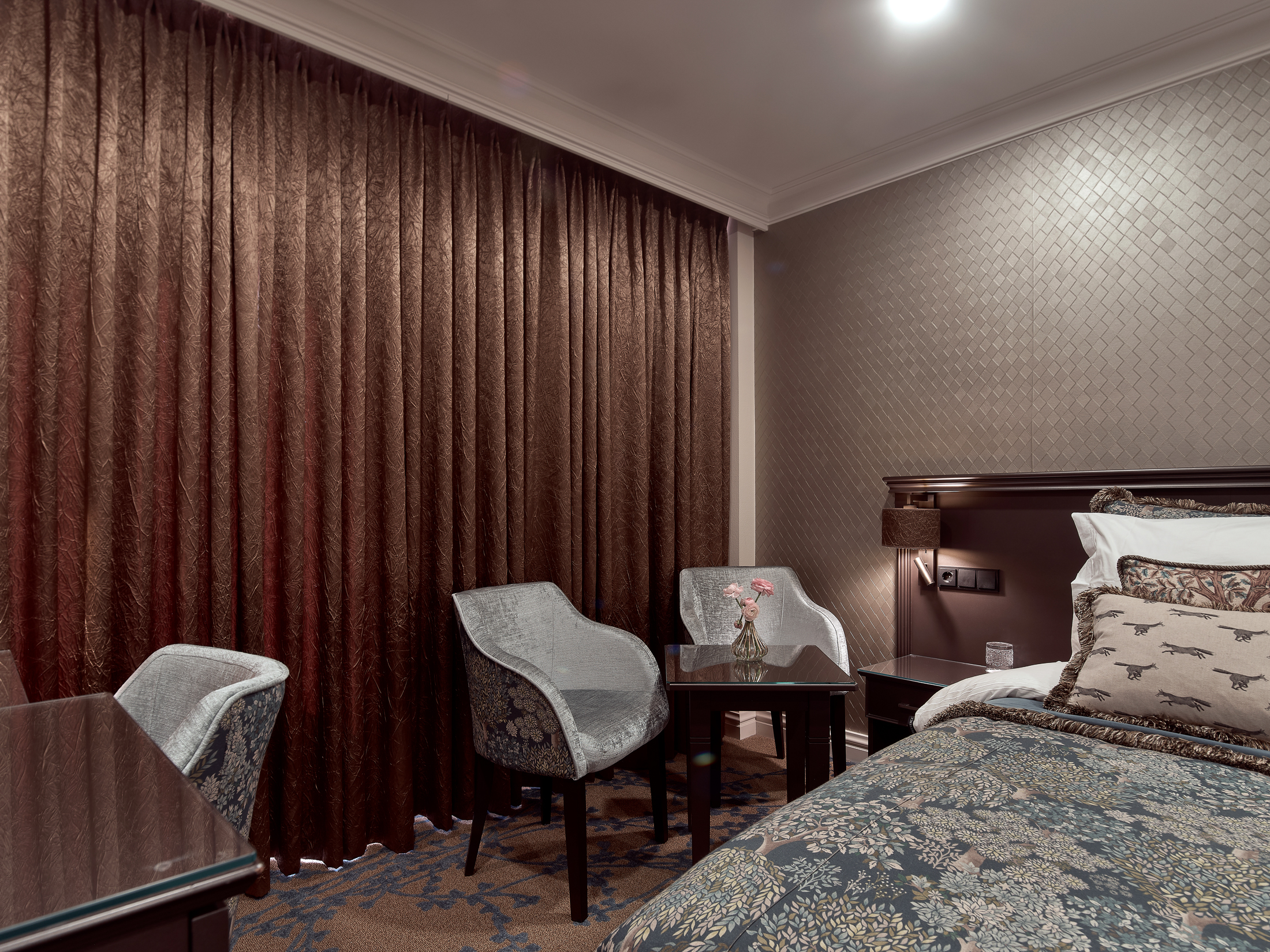 Double King Bed Non Smoking