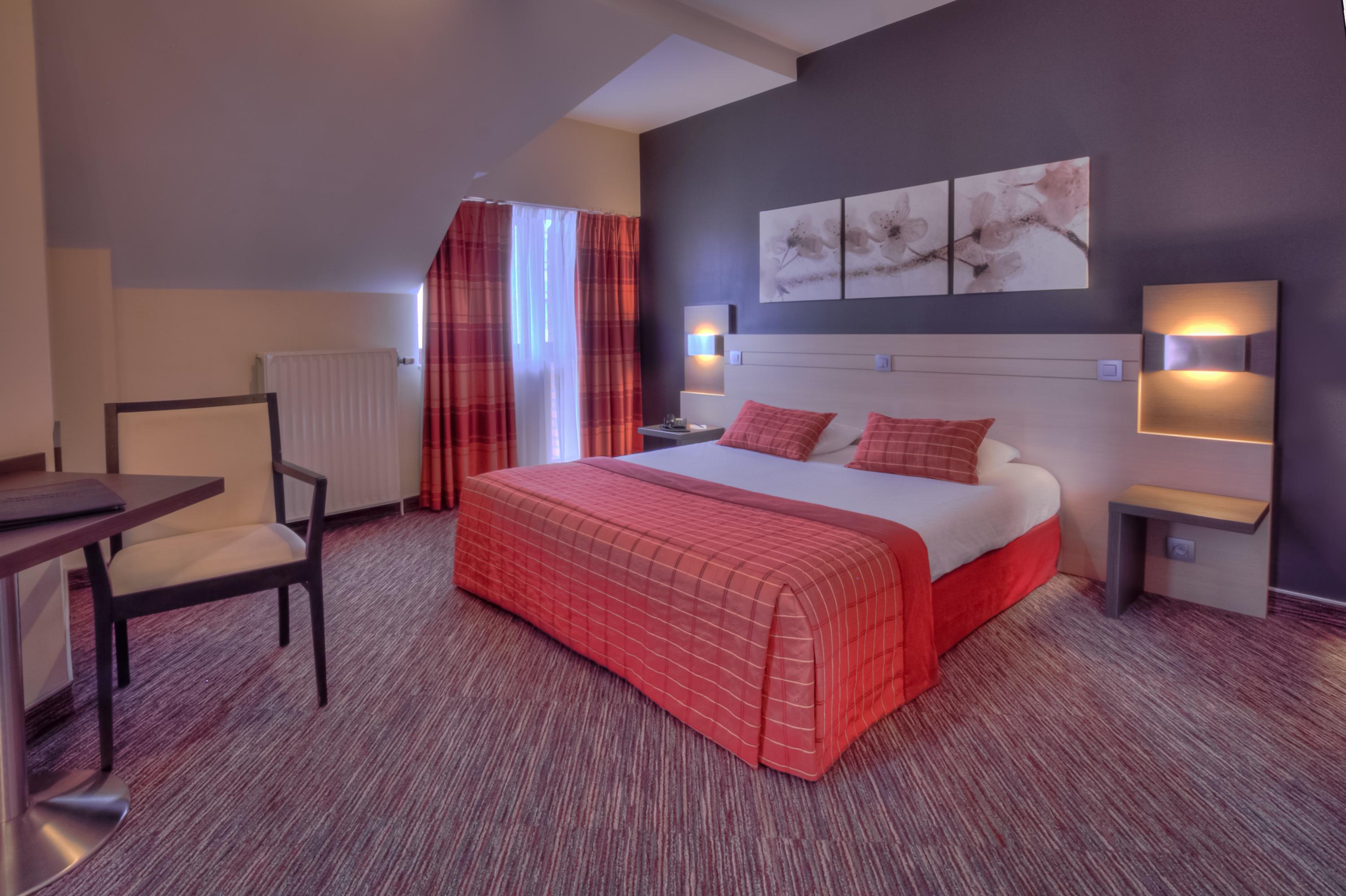 Double or Twin Standard