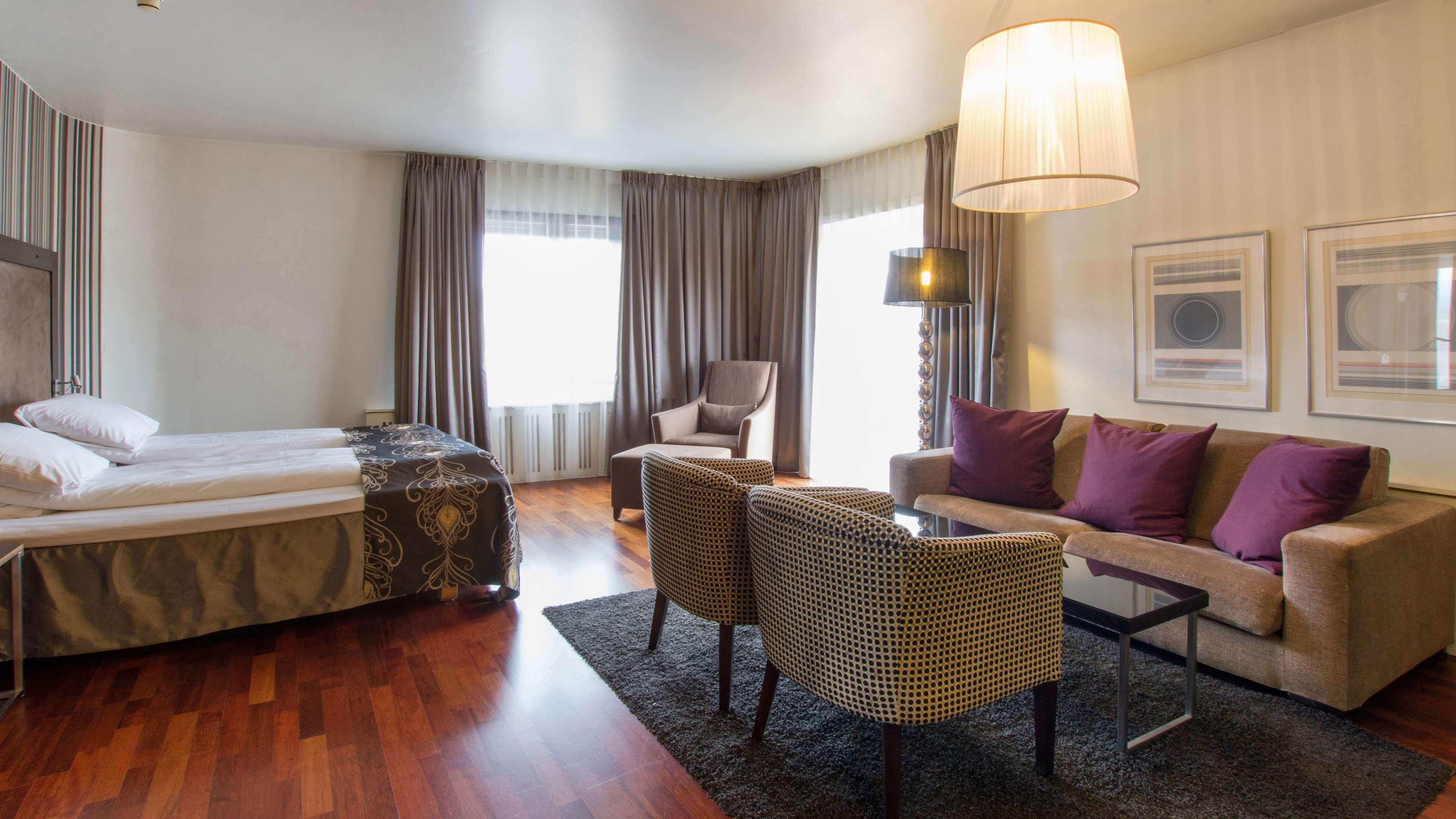 Junior Suite King Size Bed