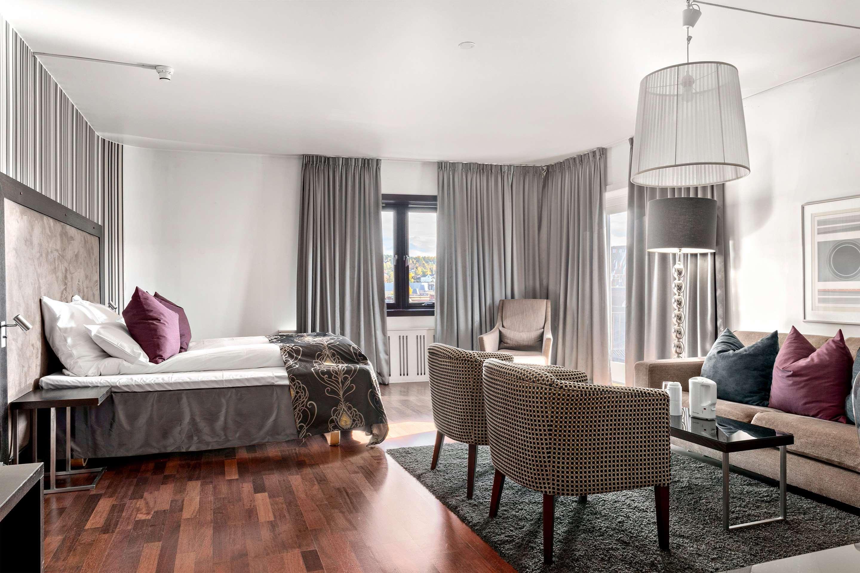 Junior Suite King Size Bed