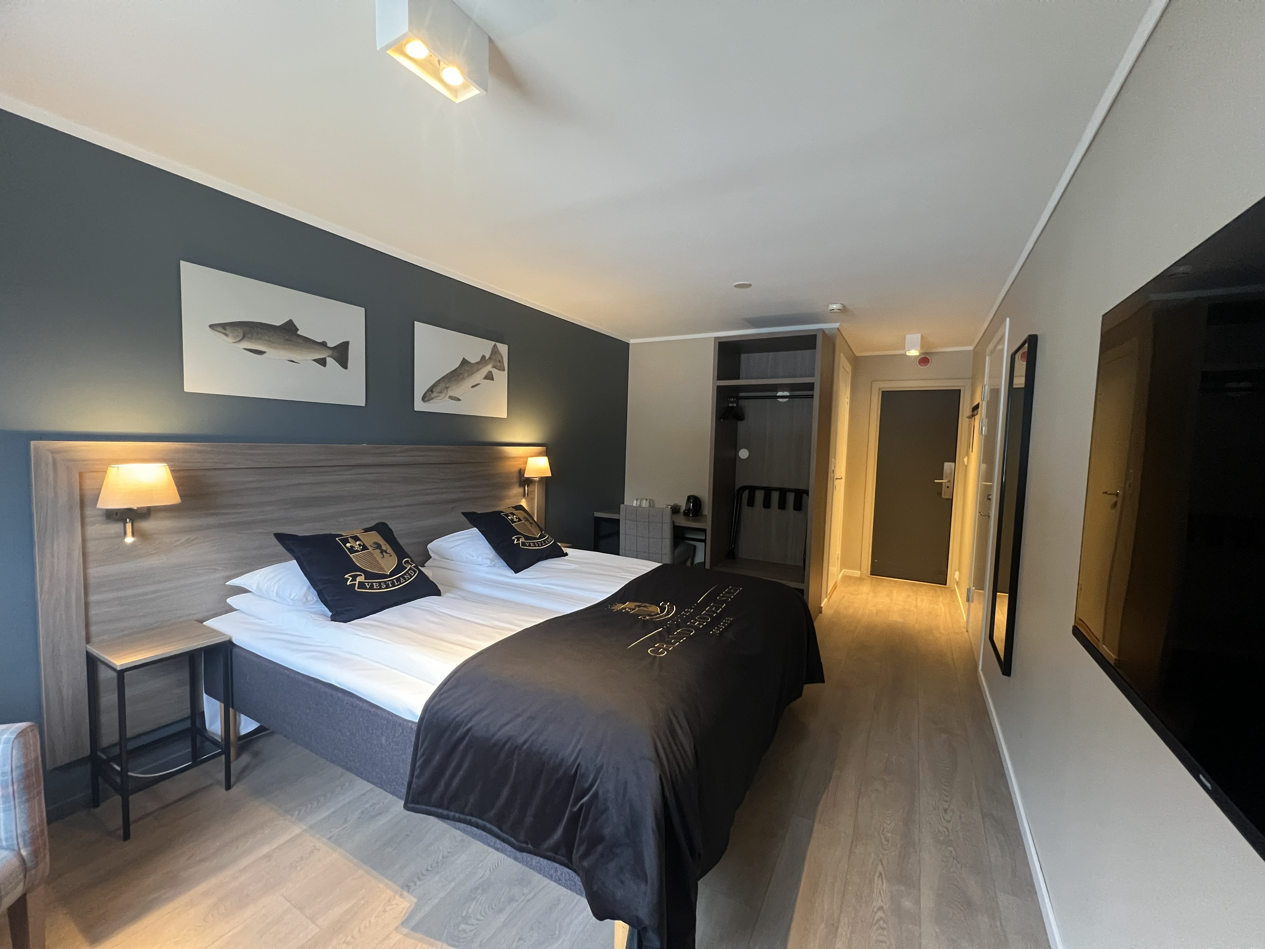 Family Room Capacity 1