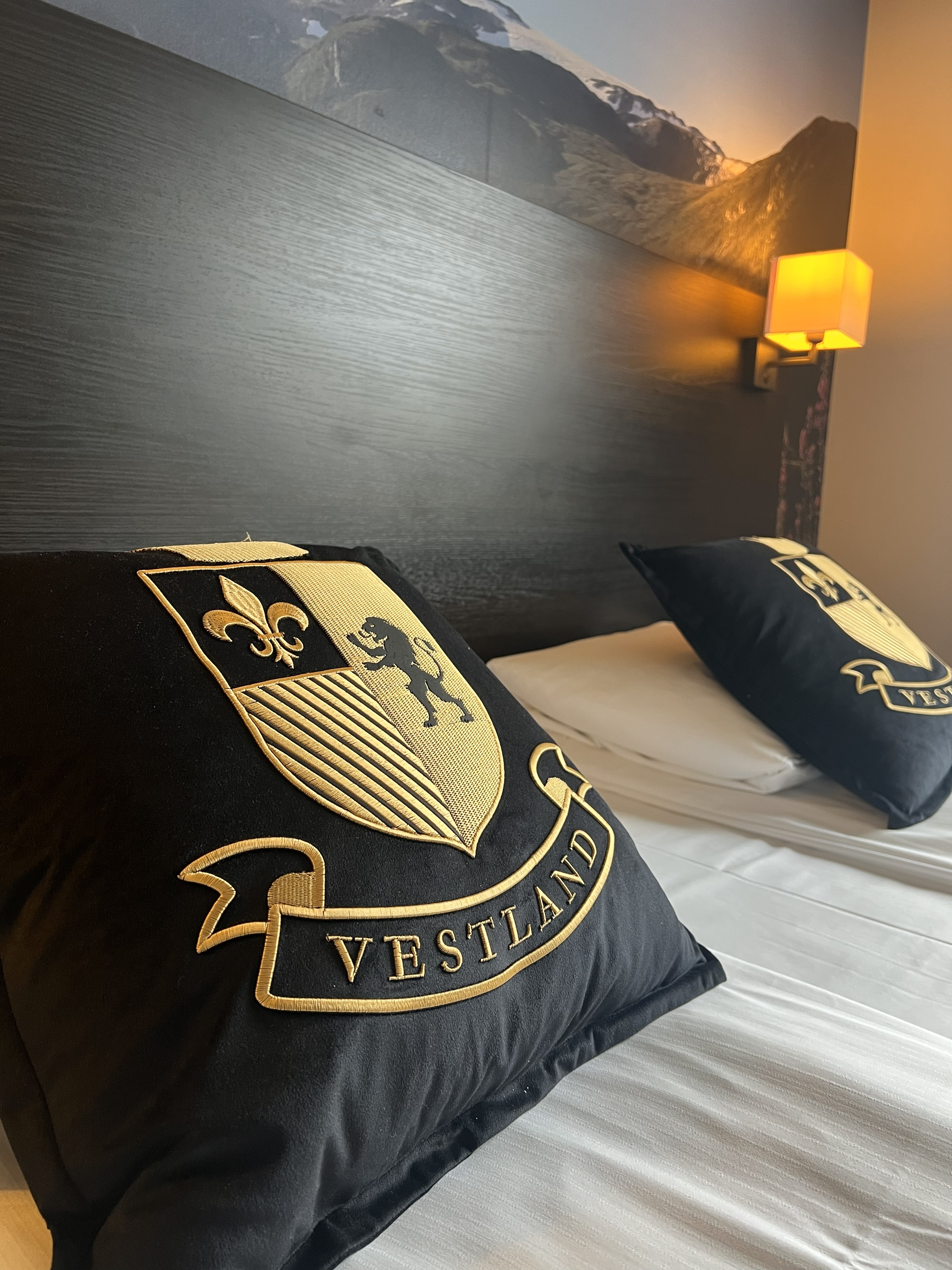 Double Single Non Smoking